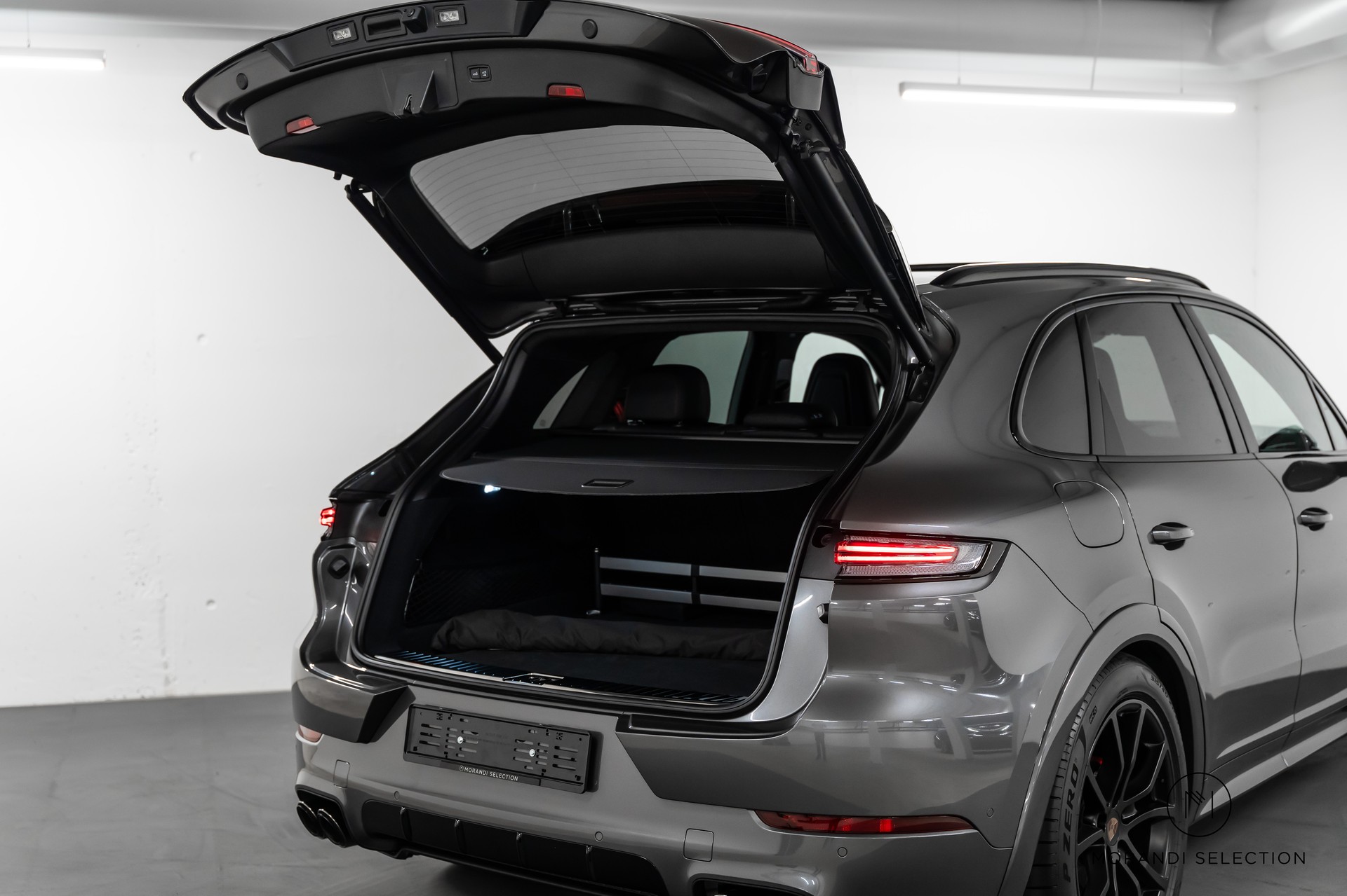PORSCHE Cayenne 4.0 V8 GTS-image-9