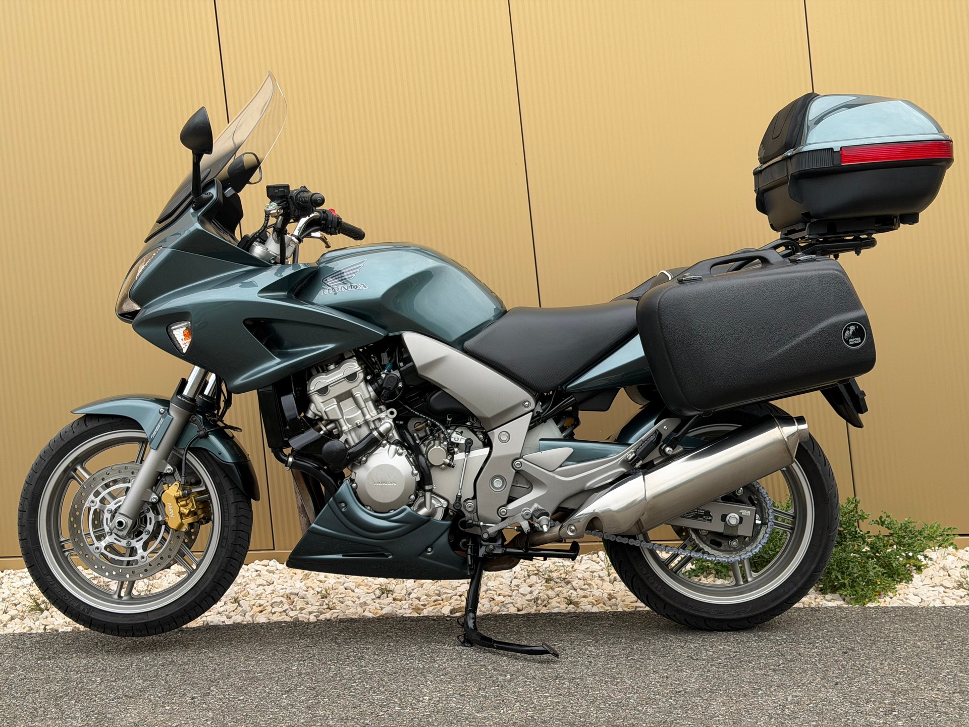 HONDA CBF 1000 ABS-image-10