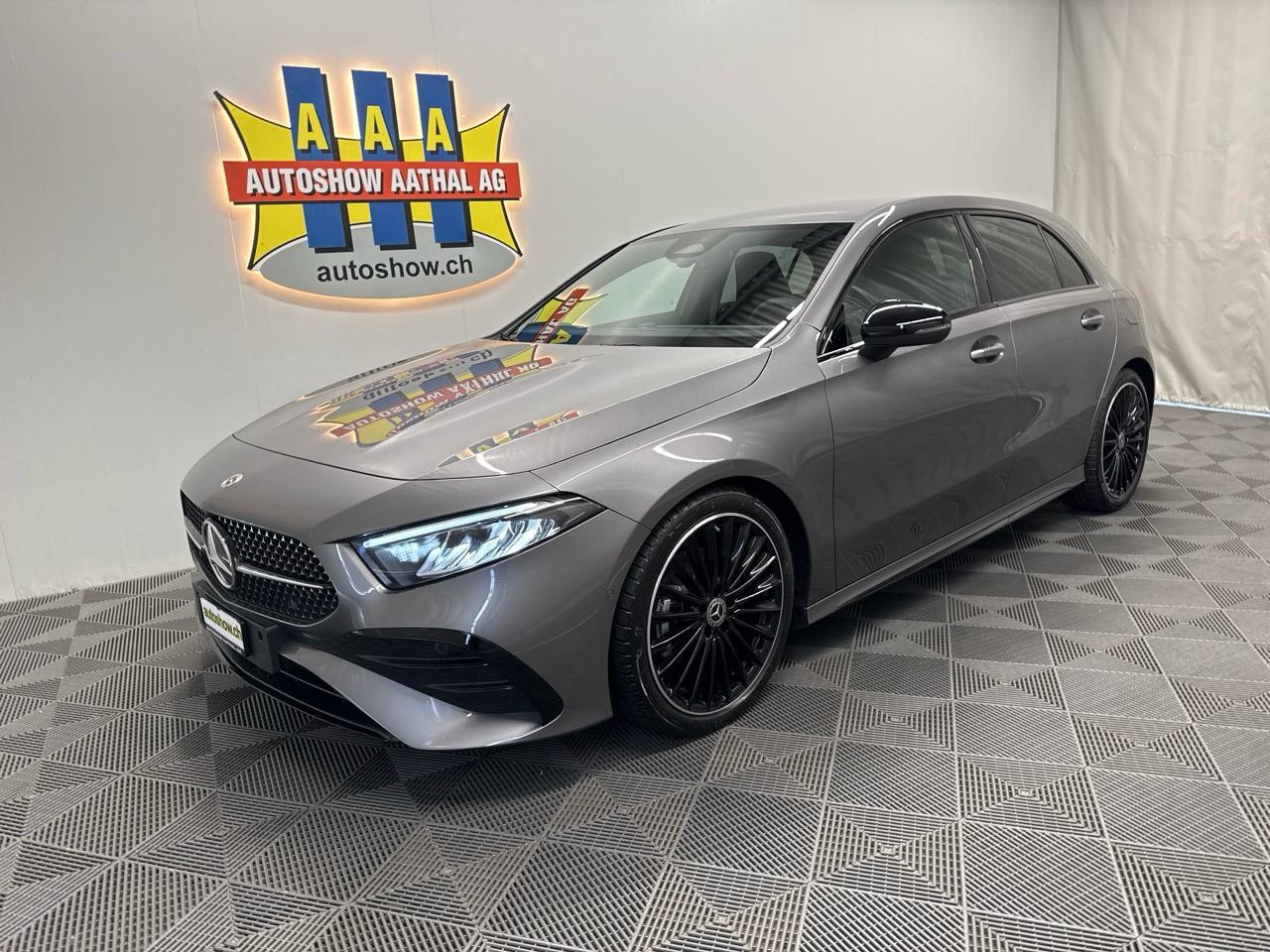 MERCEDES-BENZ A 200 DCT AMG Special Edition