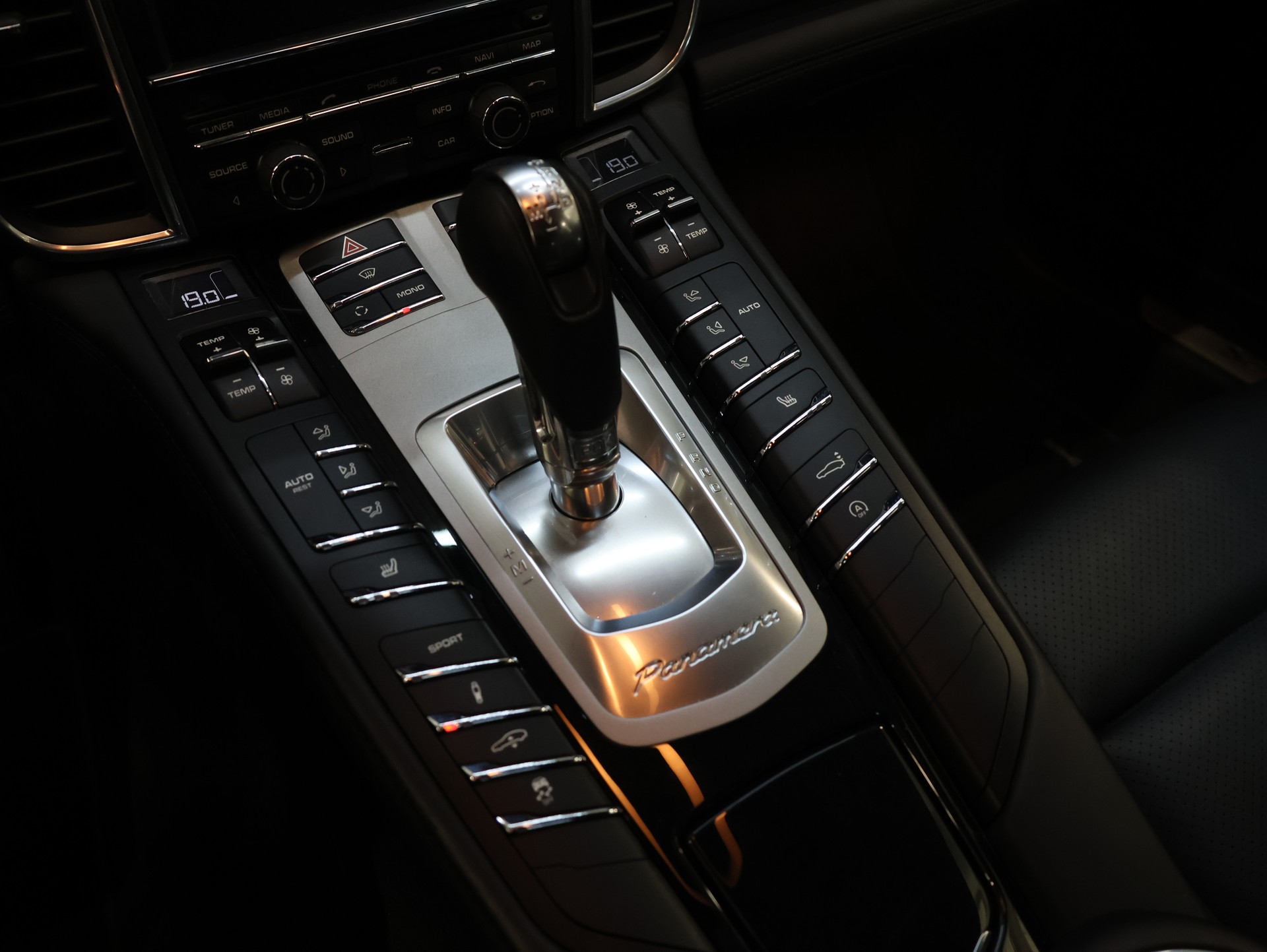 PORSCHE Panamera 4S 4.8 PDK *1.HAND*-image-14