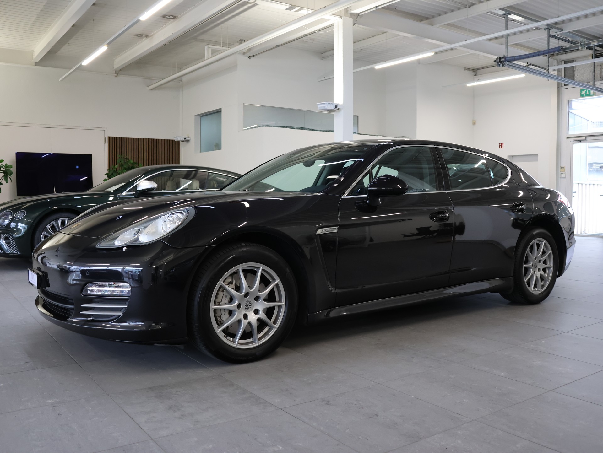 PORSCHE Panamera 4S 4.8 PDK *1.HAND*-showroom-element-3