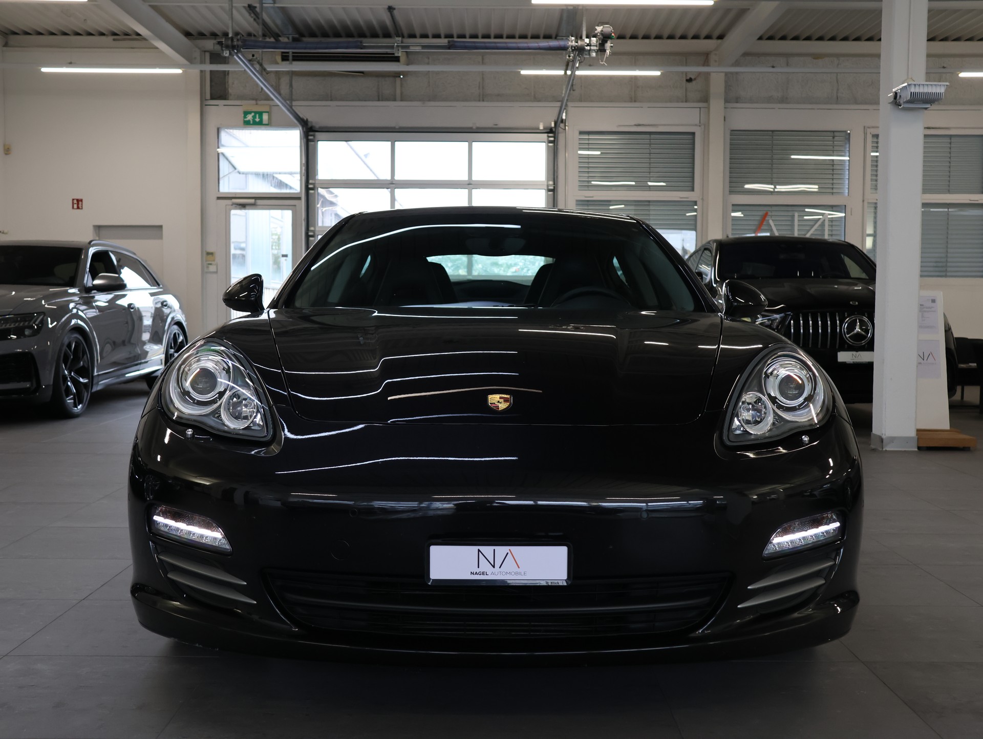 PORSCHE Panamera 4S 4.8 PDK *1.HAND*-showroom-element-2