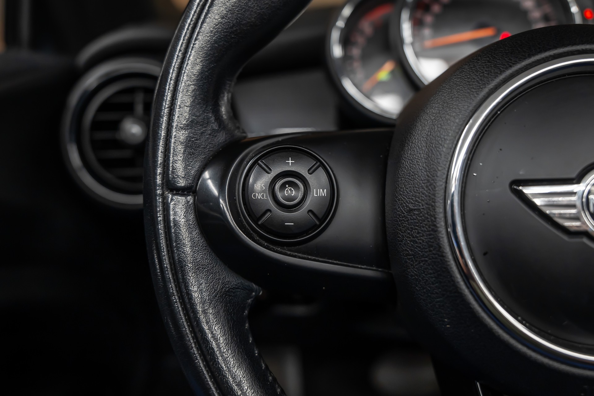 MINI Cooper Cabriolet Steptronic *CH-Fahrzeug*Vollleder*Garantie*-image-16