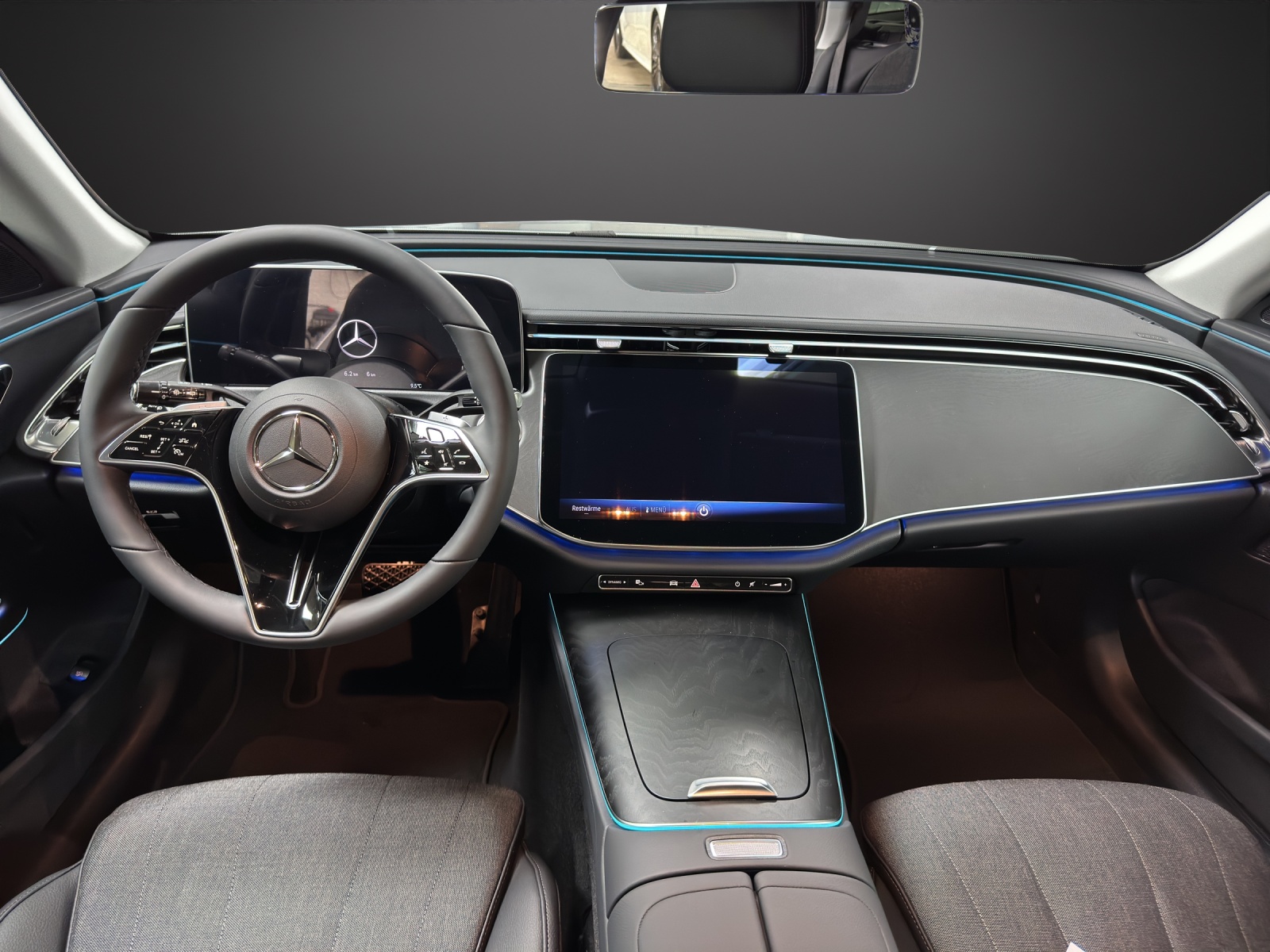 MERCEDES-BENZ E 200 T 9G-Tronic 4Matic-image-10