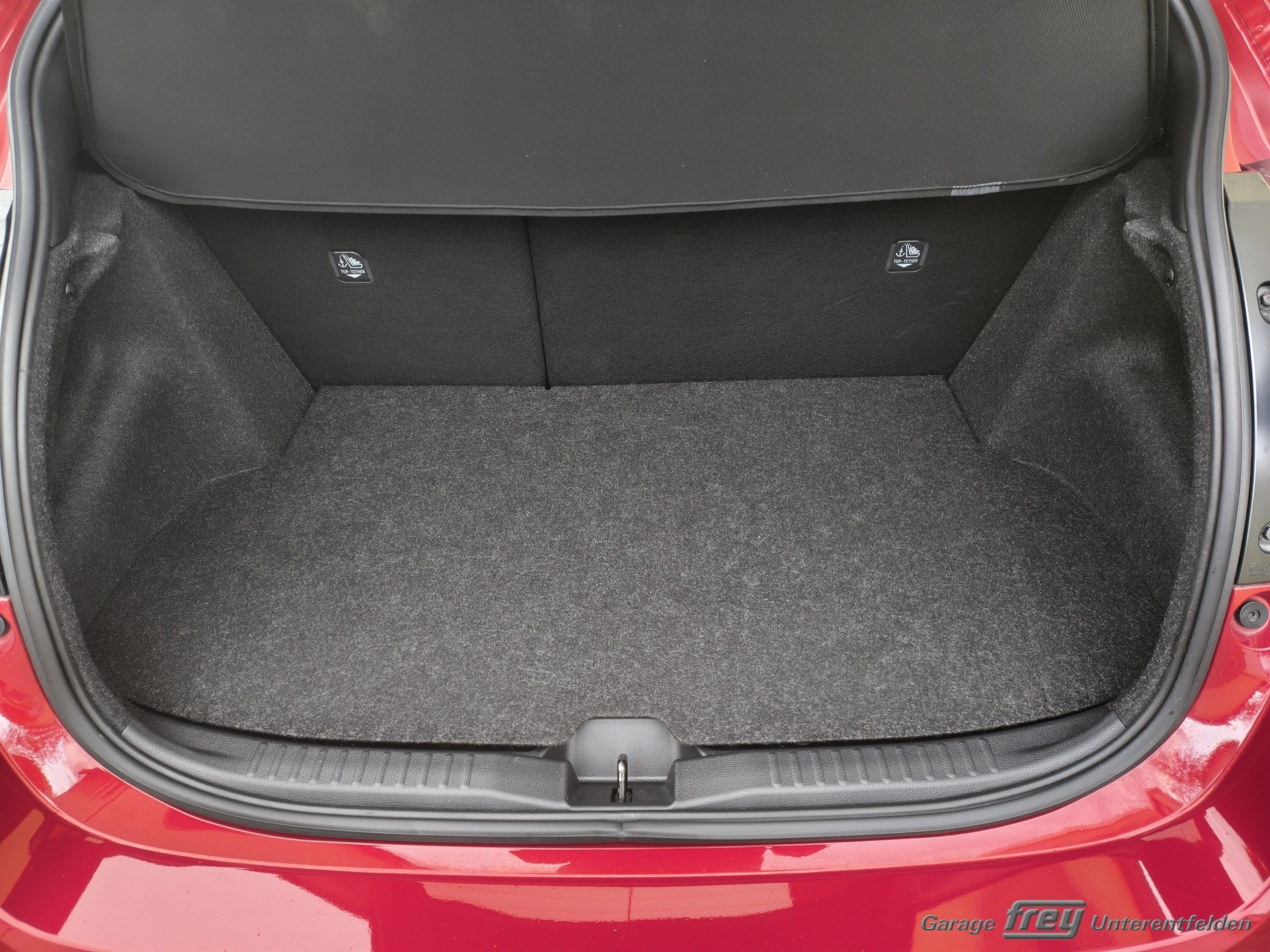 TOYOTA Yaris 1.6 GR Sport-image-15