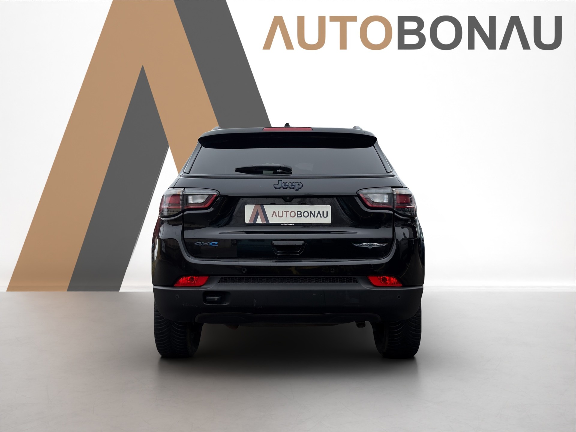 JEEP Compass 1.3T PHEV Trailhawk 4xe-showroom-element-3