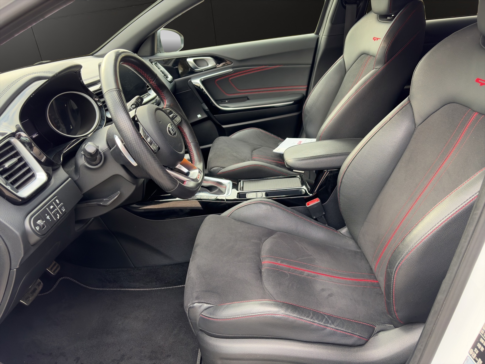KIA ProCeed 1.6 T-GDi GT-image-8