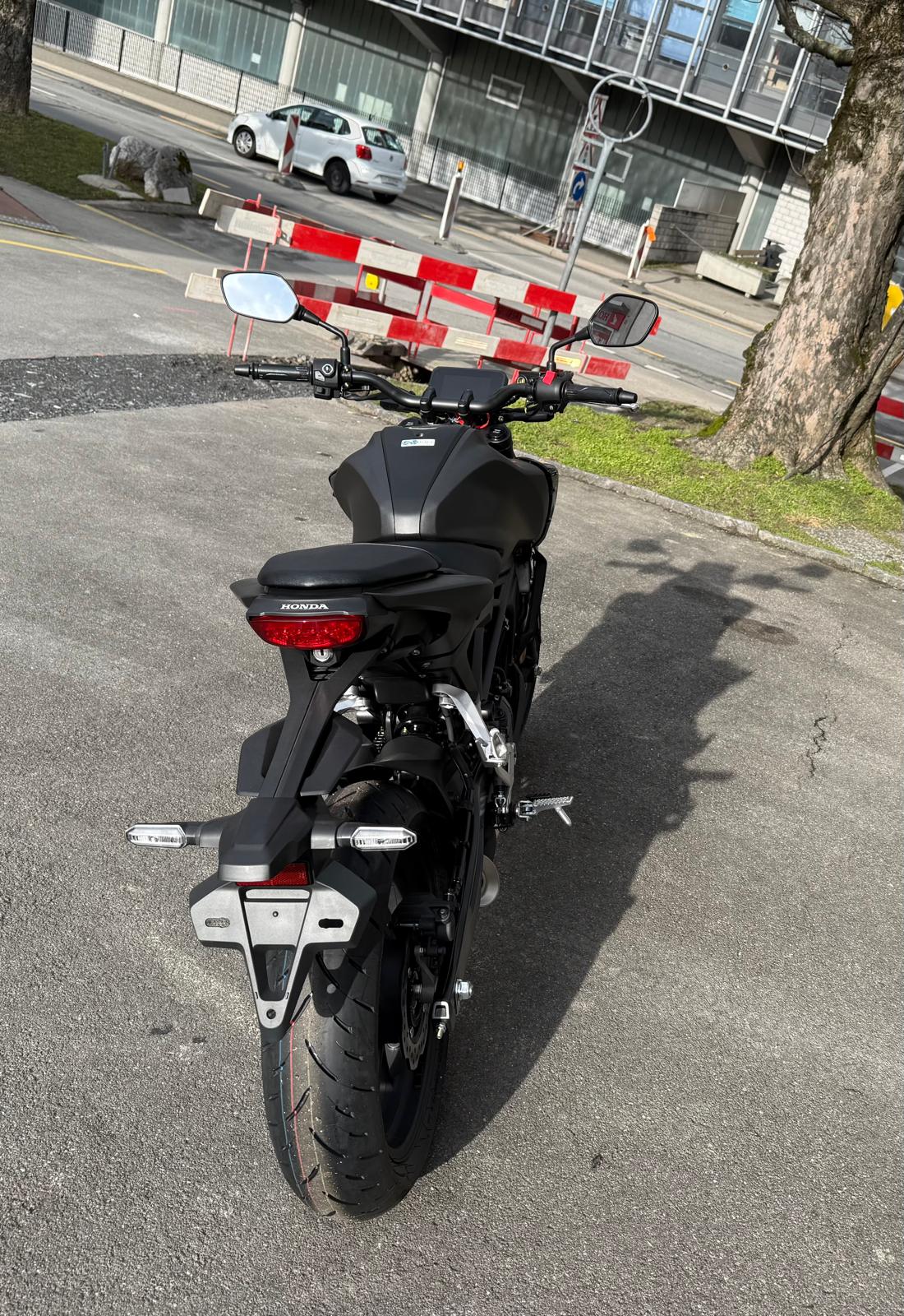 HONDA CB 125 R-image-8