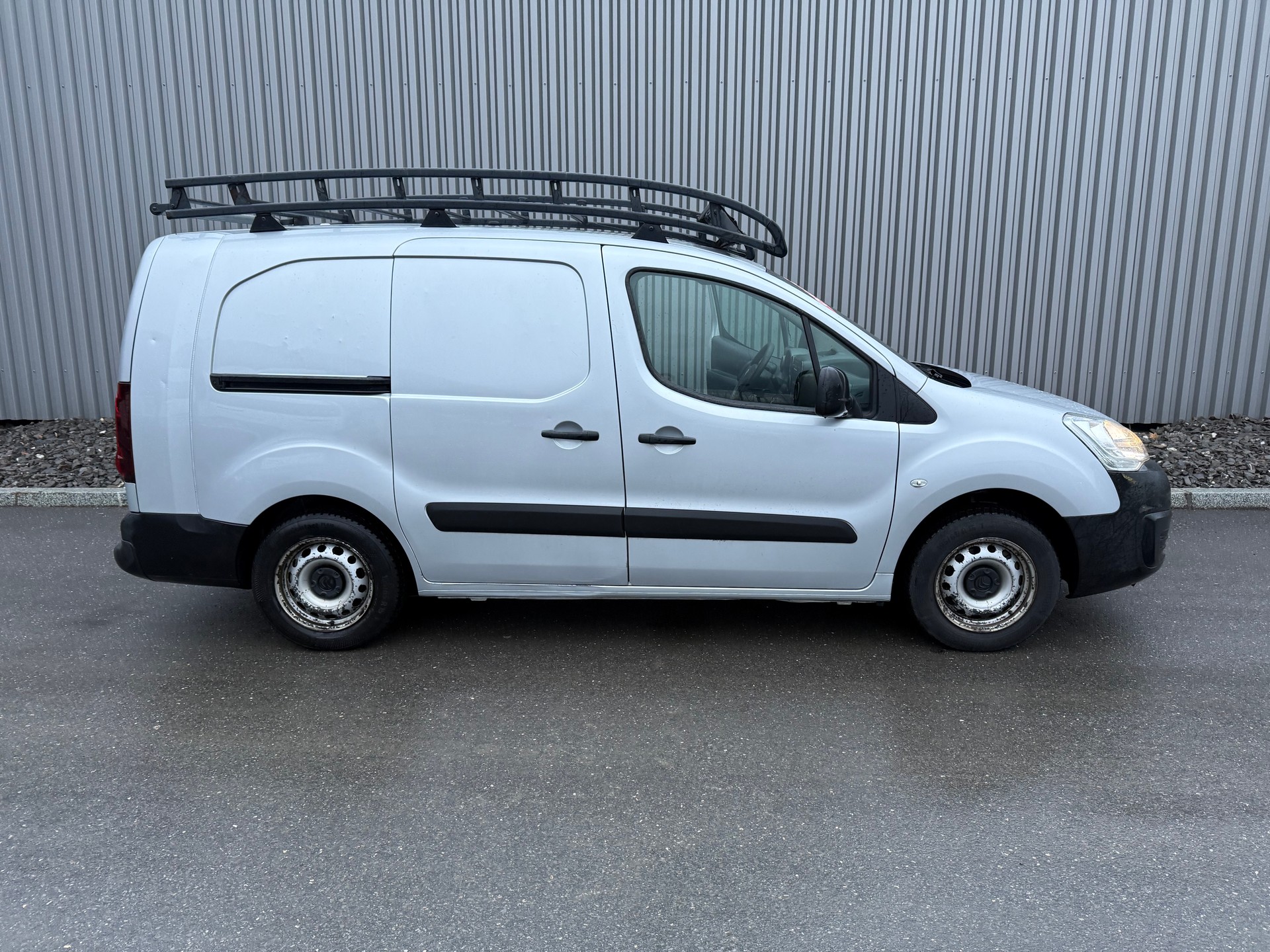 CITROEN Berlingo 1.6 BlueHDi 100 Business 3. PLACES —-image-6