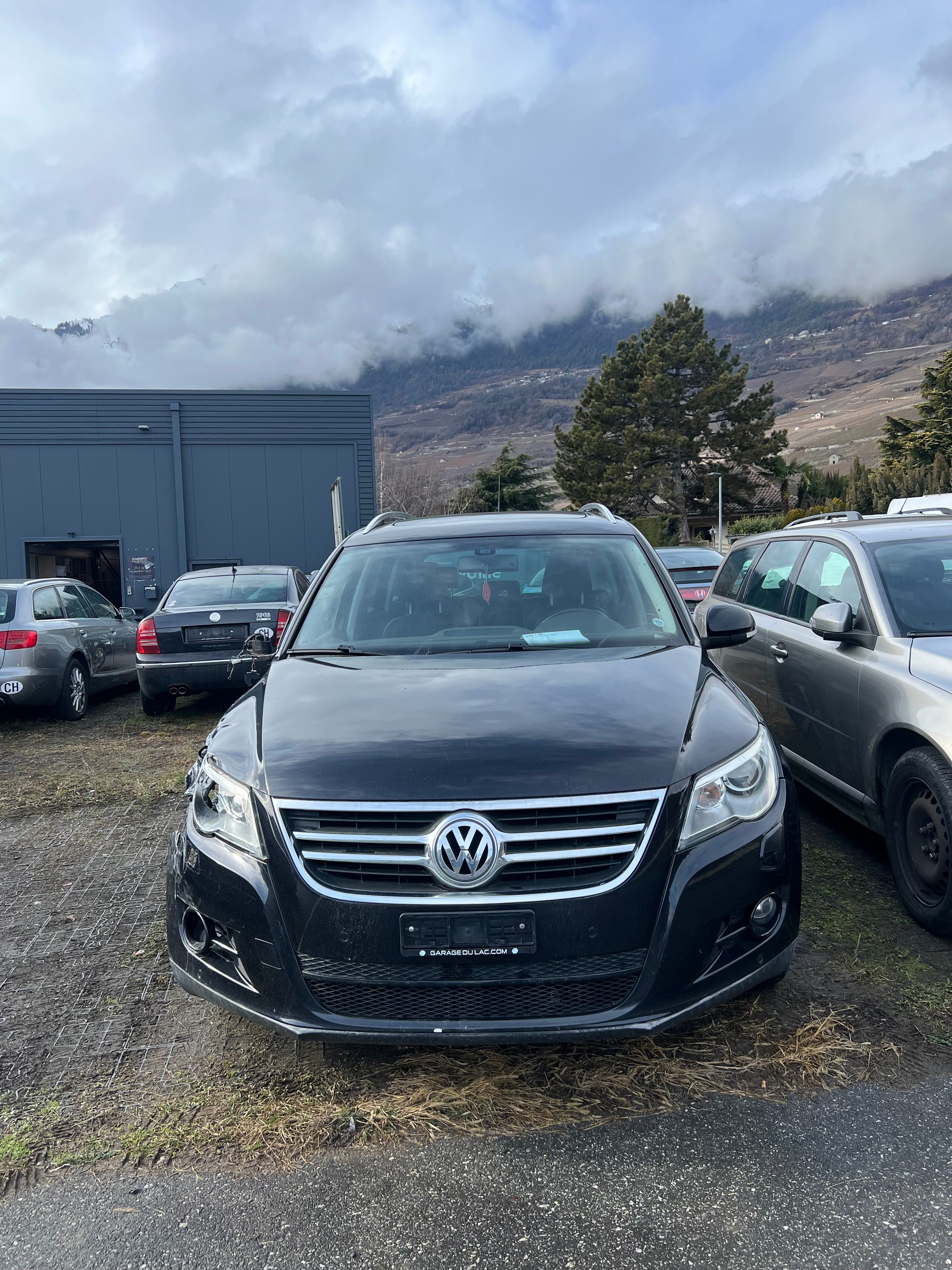 VW Tiguan 2.0 TSI Sport&Style Tiptronic-image-2