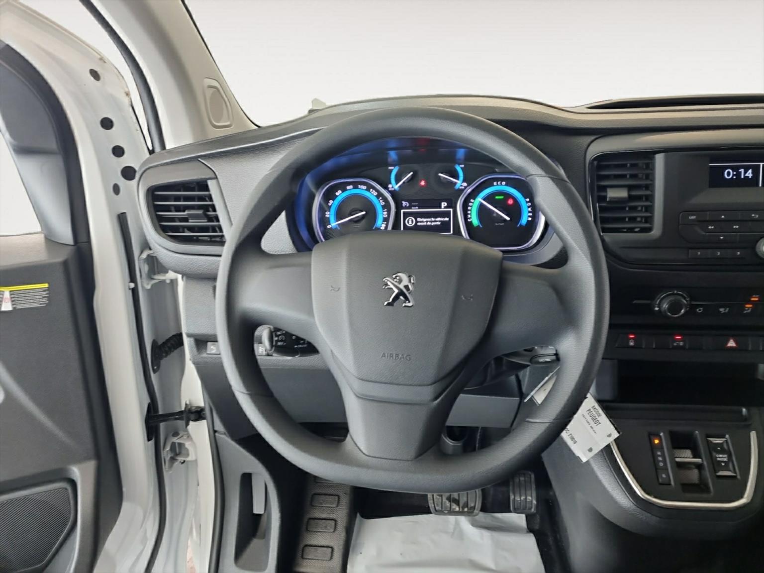 PEUGEOT e-Expert Premium 50KWh Long L3-image-6