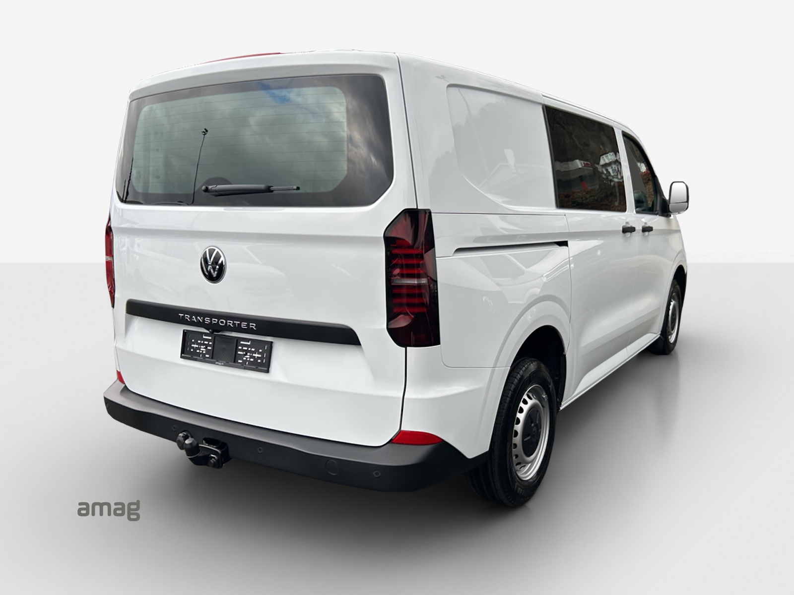 VW Transporter 2.0 TDI-image-4