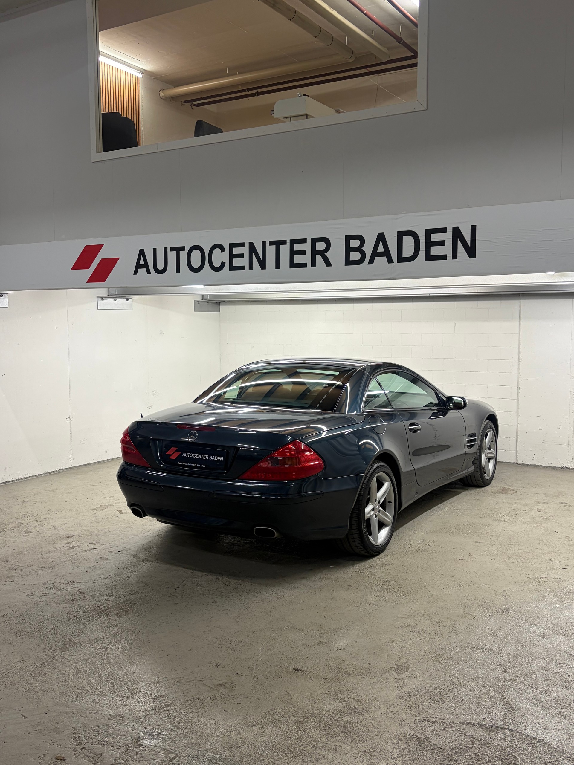 MERCEDES-BENZ SL 500 Automatic-showroom-element-3