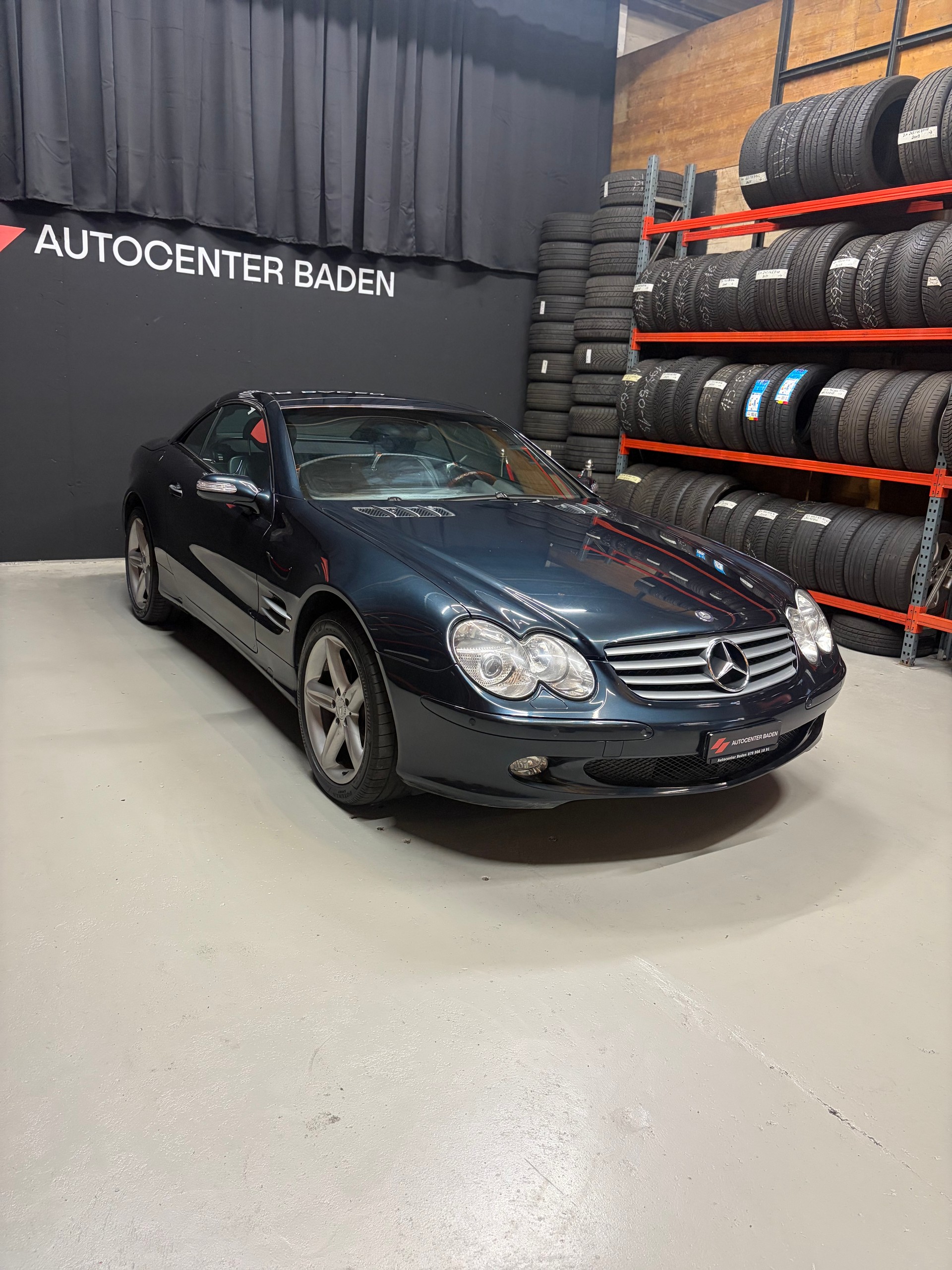 MERCEDES-BENZ SL 500 Automatic-showroom-element-2
