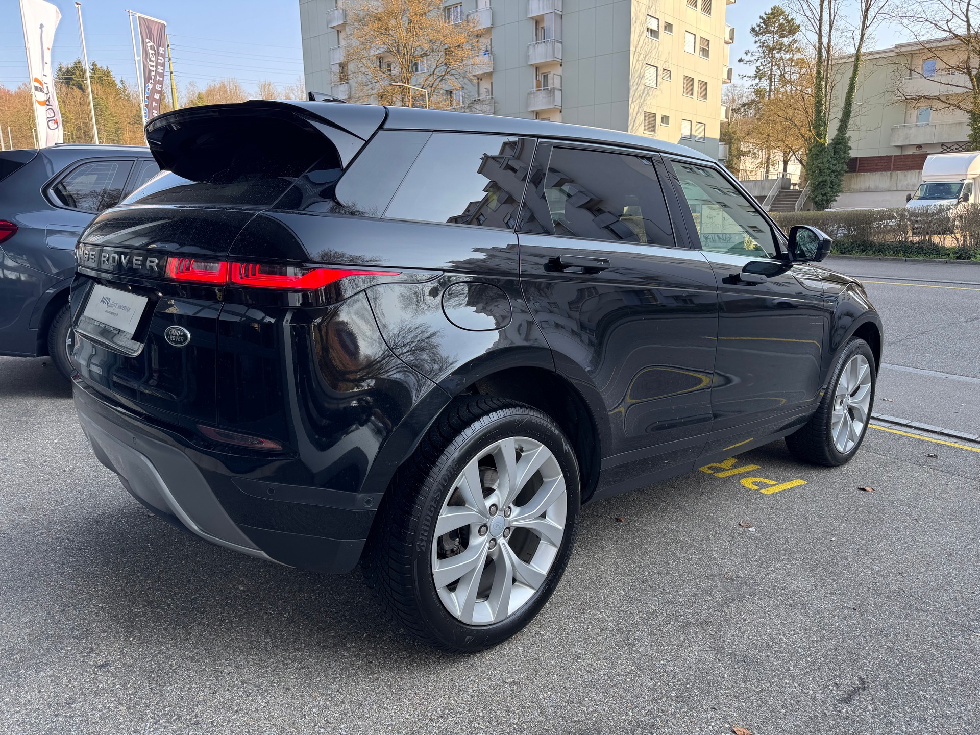 LAND ROVER Range Rover Evoque P 250 SE AT9-image-4