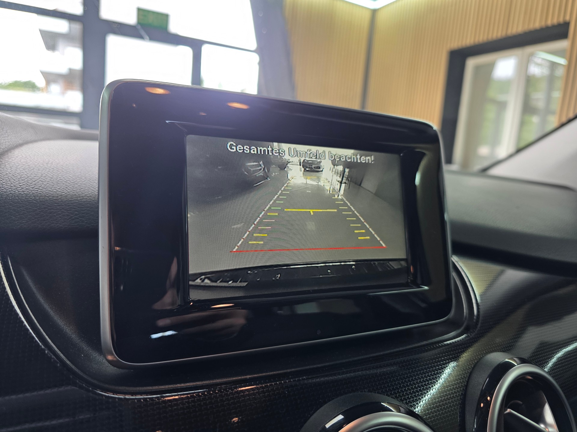 MERCEDES-BENZ B 180 CDI-image-10