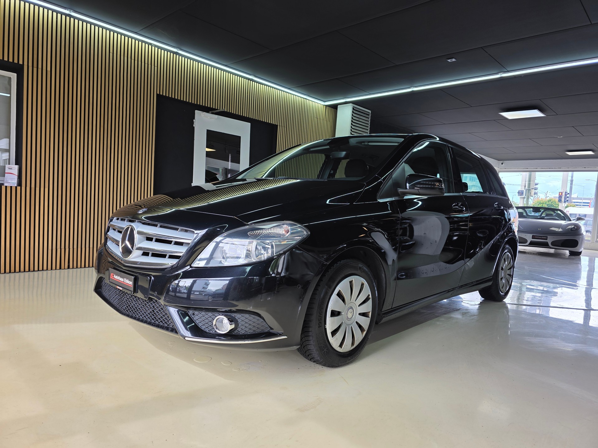 MERCEDES-BENZ B 180 CDI-showroom-element-2