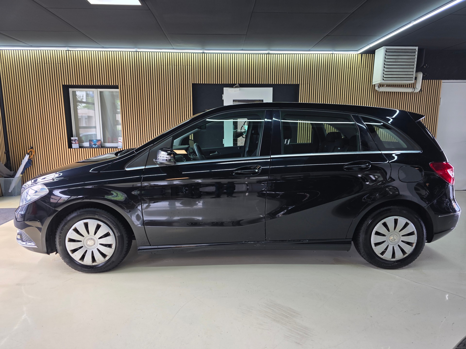 MERCEDES-BENZ B 180 CDI-showroom-element-3