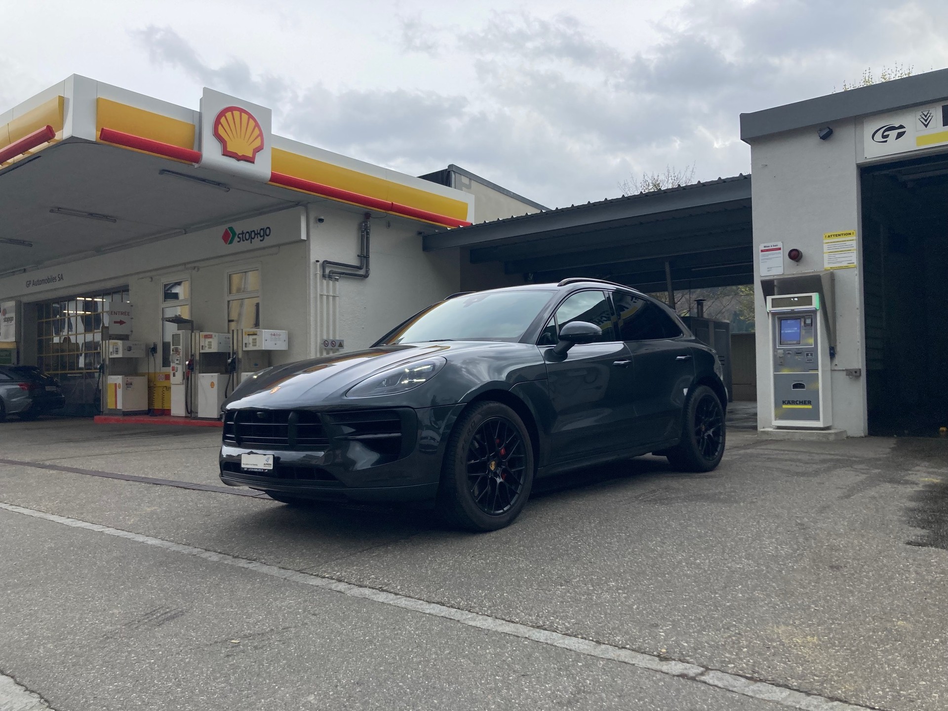 PORSCHE Macan GTS