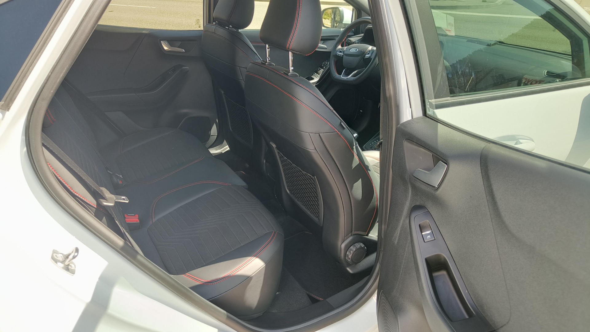 FORD Puma 1.0 MHEV ST-Line Automat-image-9