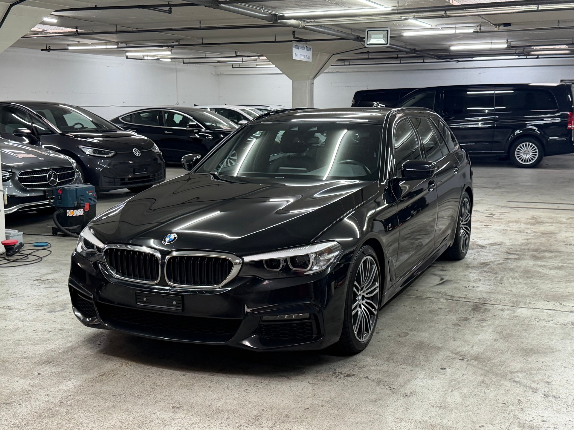 BMW 530d xDrive Touring Pure M Sport Edition Steptr.-image-5