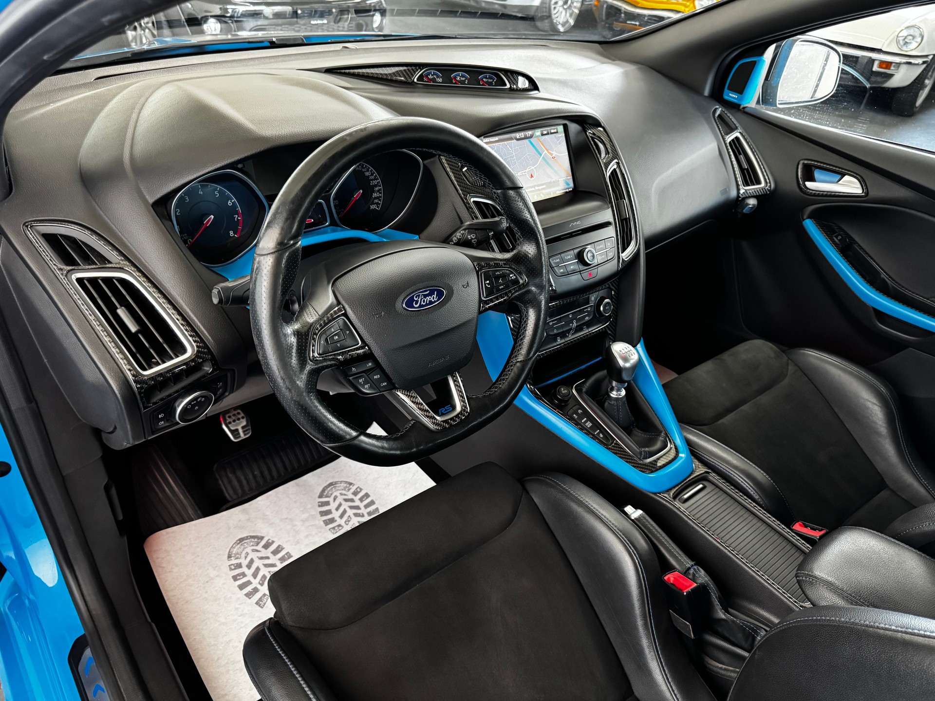 FORD Focus 2.3 EcoBoost RS AWD-image-15