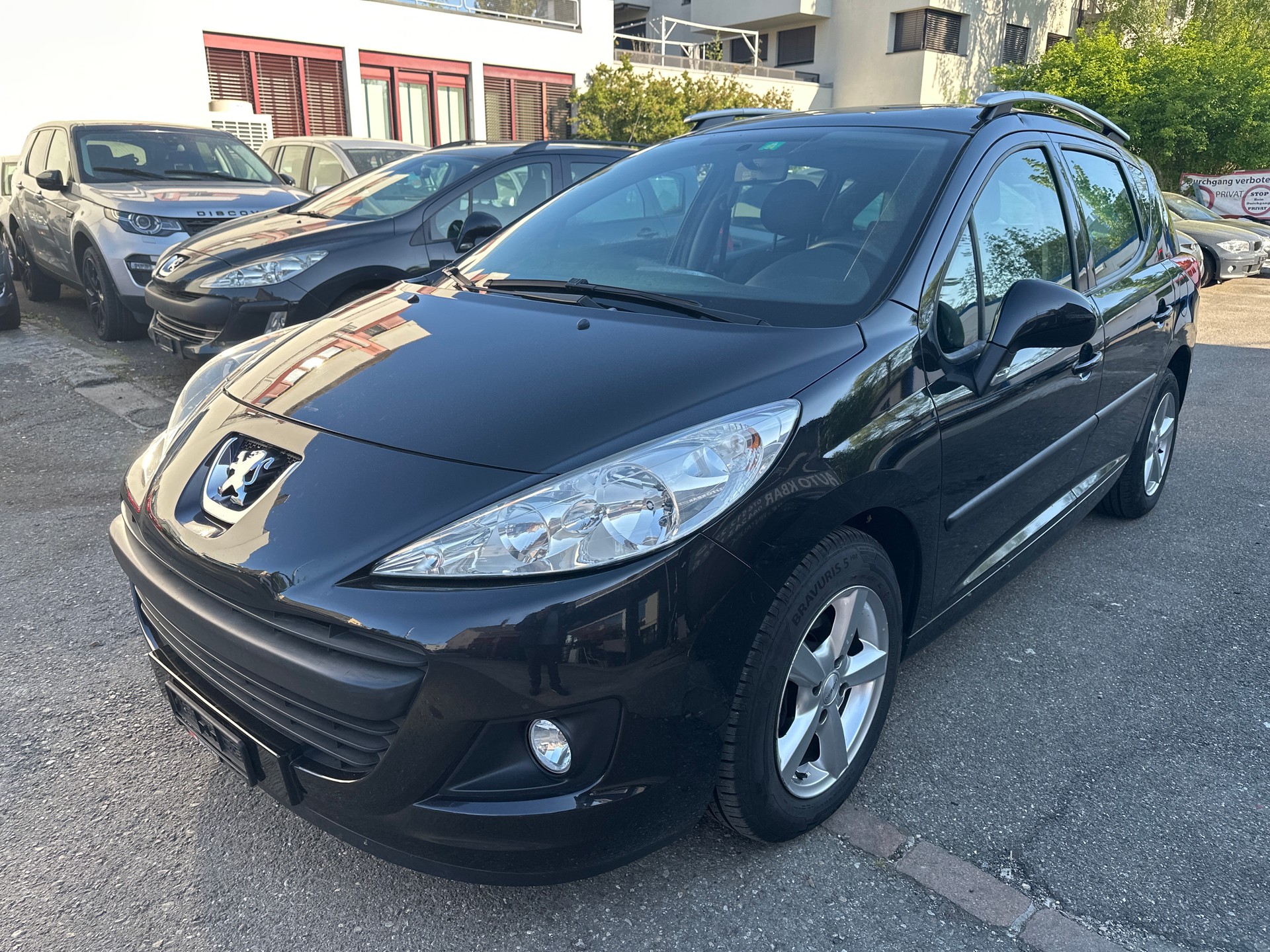 PEUGEOT 207 SW 1.4 16V Sport-image-2