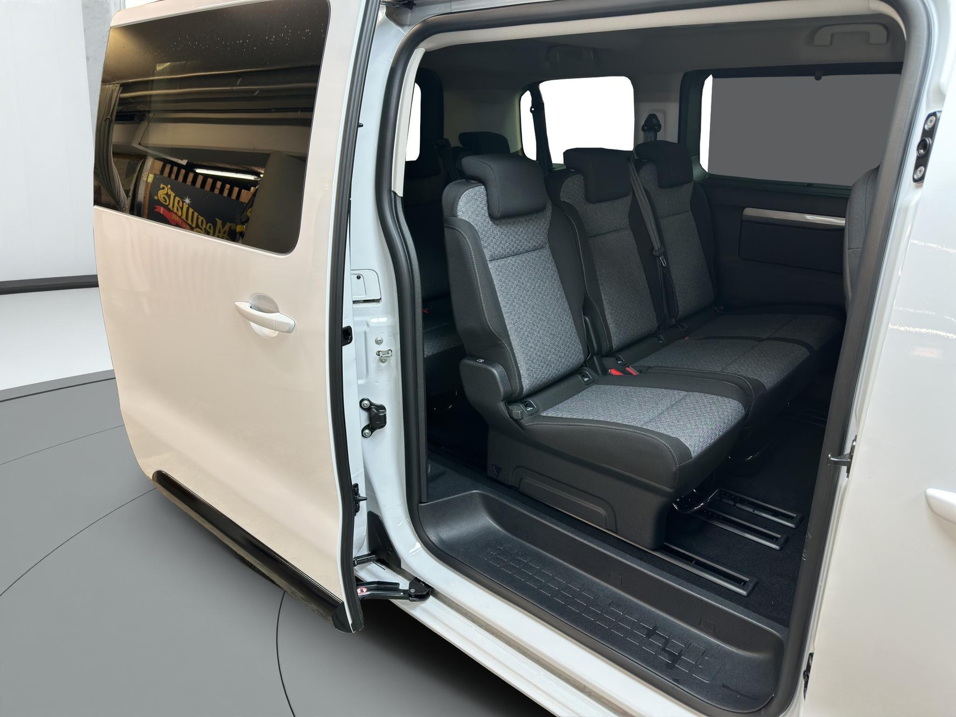 OPEL Zafira 2.2 CDTI 180 S/S-image-8