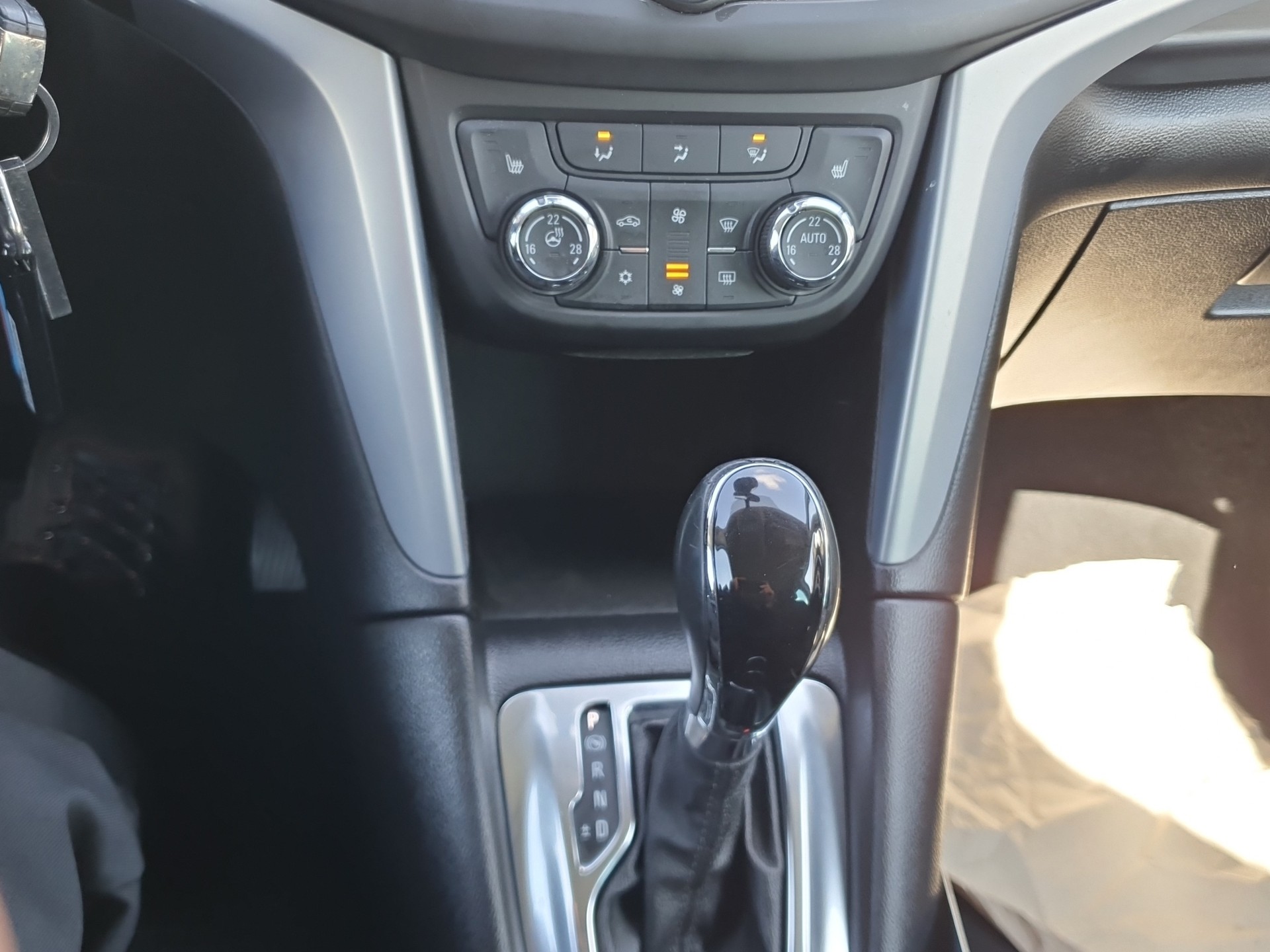 OPEL Zafira 1.4i 16V Turbo Enjoy Automatic-image-11