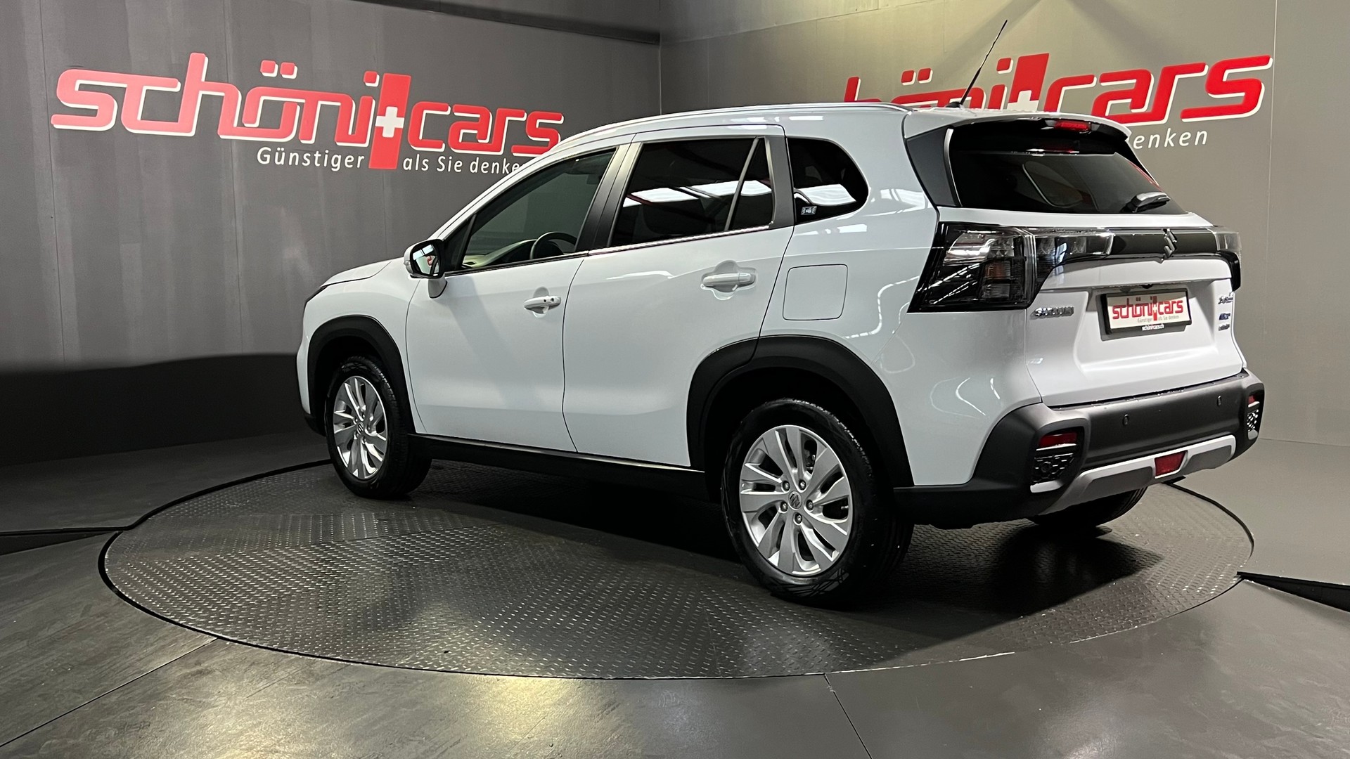 SUZUKI S-Cross 1.4 16V Compact+ MHD Automatic-showroom-element-3
