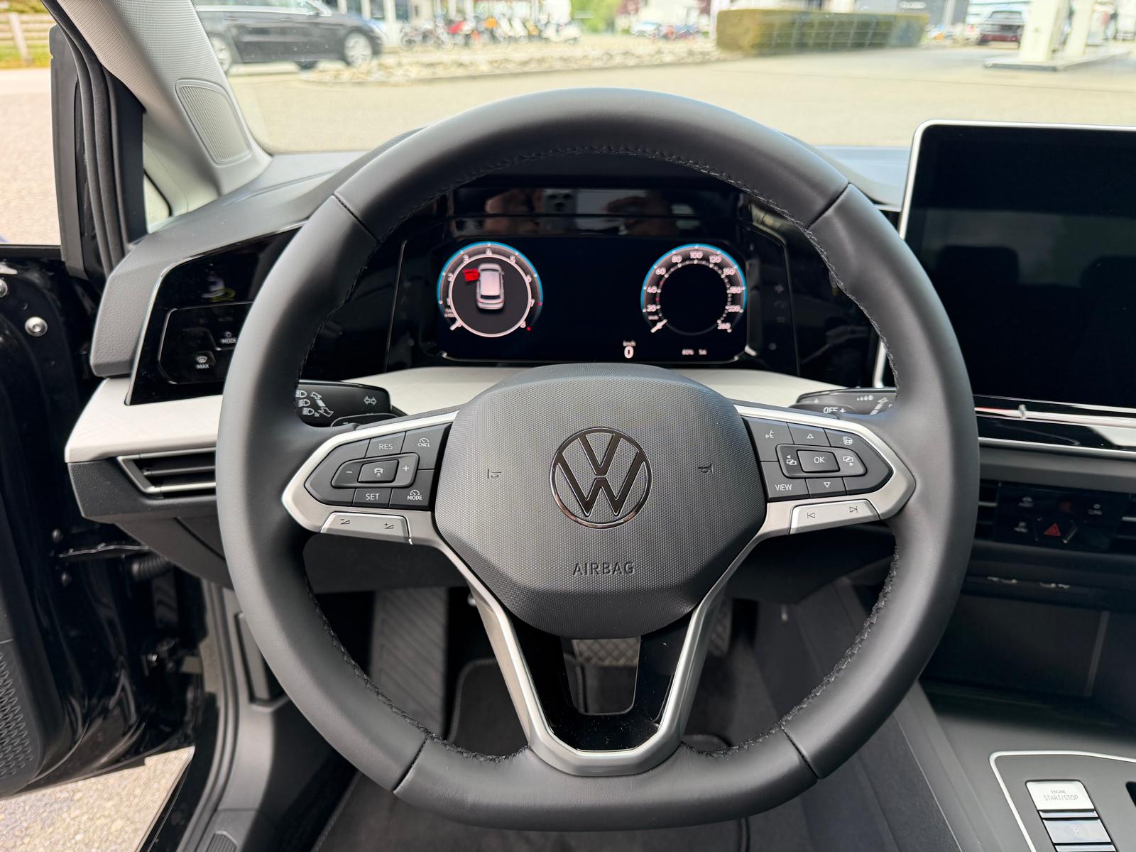 VW Golf 1.5 e TSI mHEV United DSG-image-14