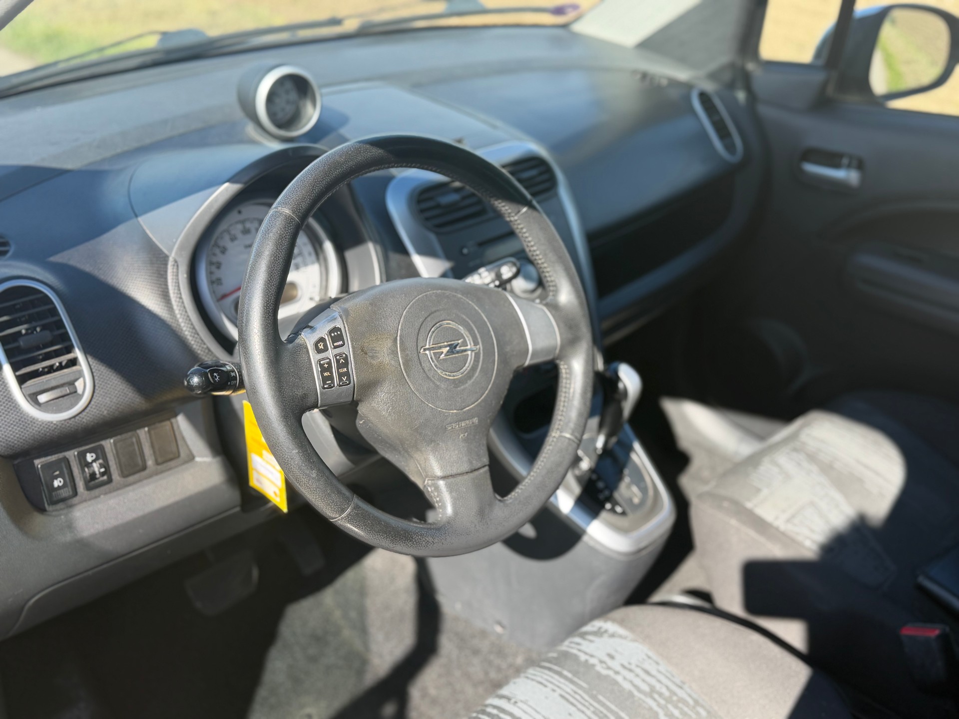 OPEL Agila 1.2 Enjoy Automatic-image-9