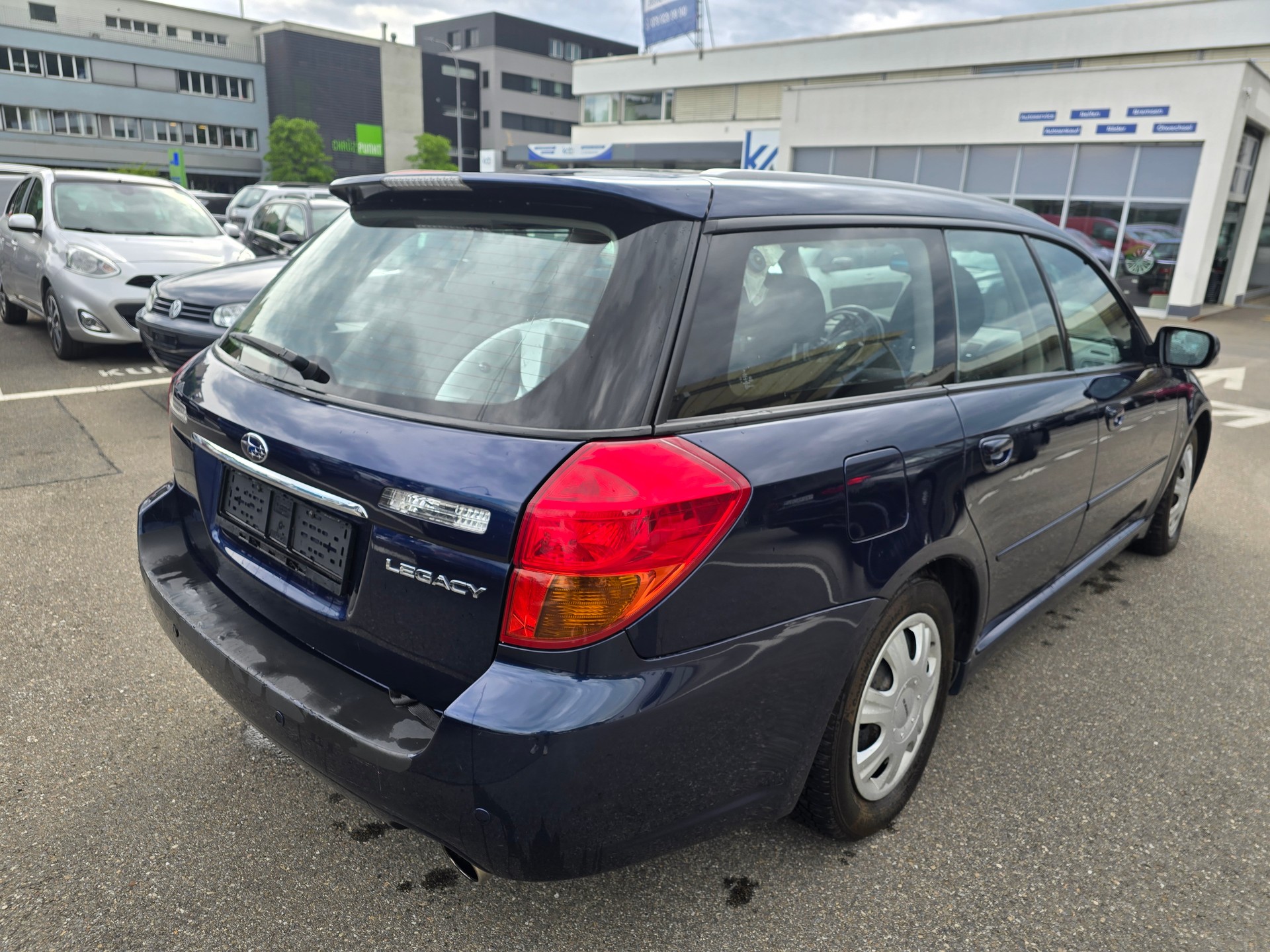 SUBARU Legacy 2.0R AWD Swiss-image-8