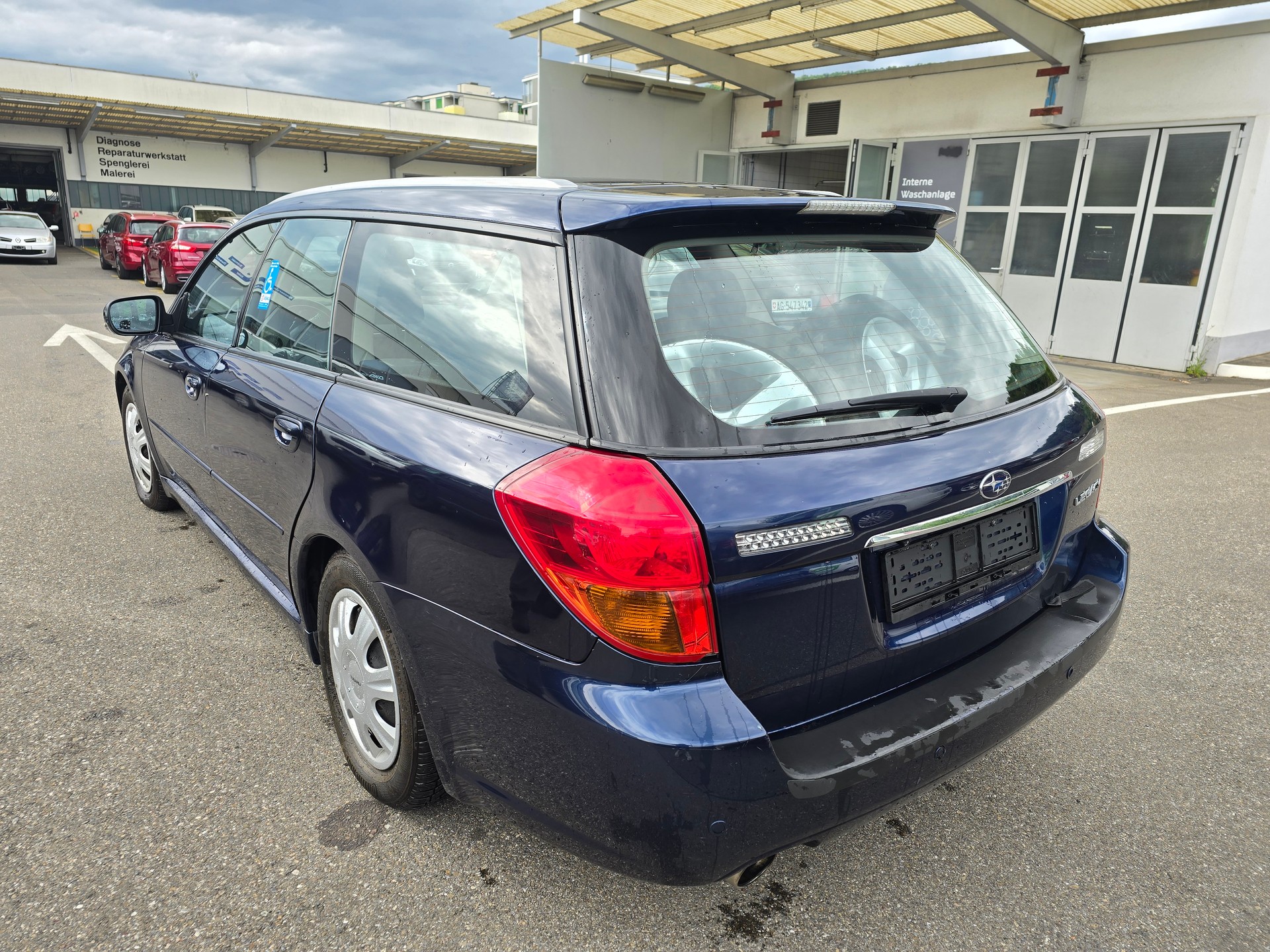 SUBARU Legacy 2.0R AWD Swiss-image-9