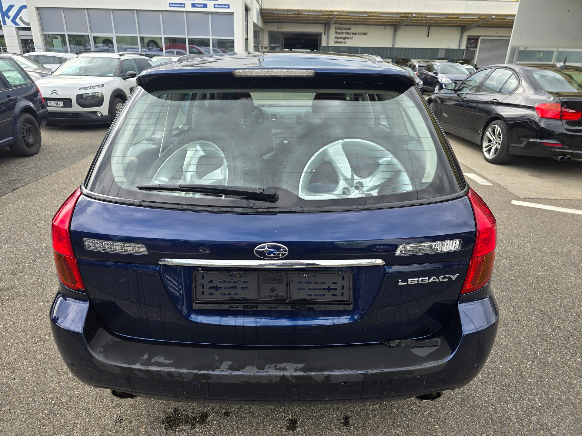 SUBARU Legacy 2.0R AWD Swiss-image-10