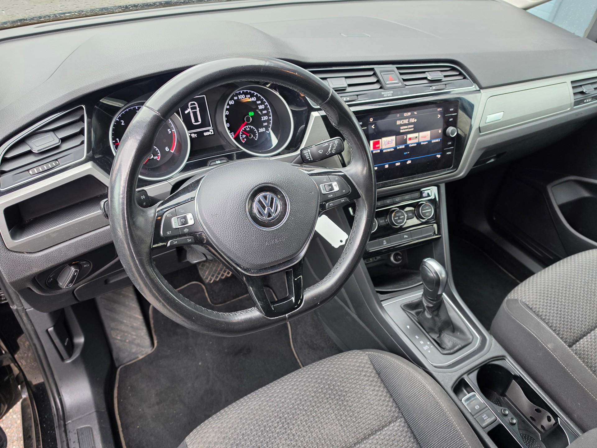 VW Touran 2.0 TDI BlueMotion TechnologyComfortline DSG-image-11