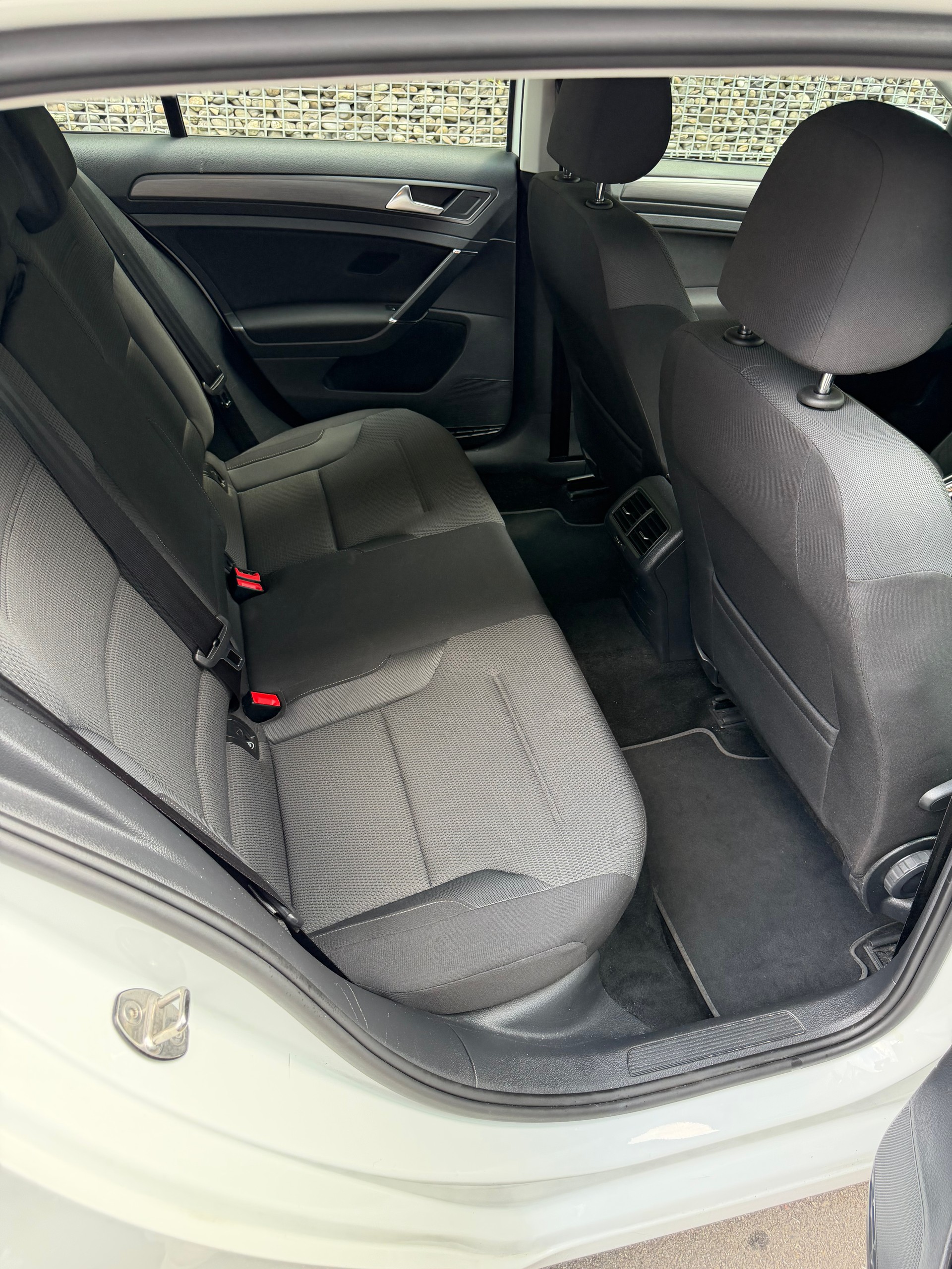 VW Golf 1.5 TSI EVO Highline DSG Leasing ab 245.- 1 Jahr Garantie 3 Jahre Gratisservice-image-12