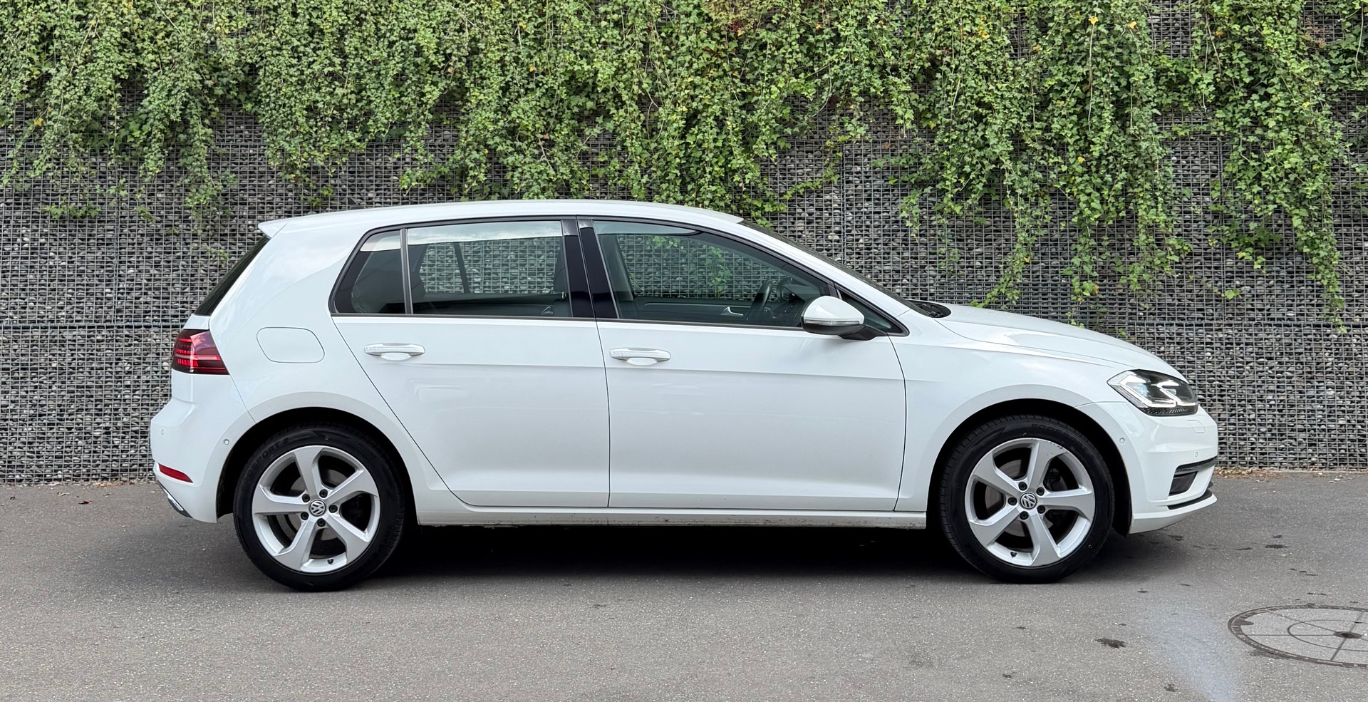 VW Golf 1.5 TSI EVO Highline DSG Leasing ab 245.- 1 Jahr Garantie 3 Jahre Gratisservice-image-5