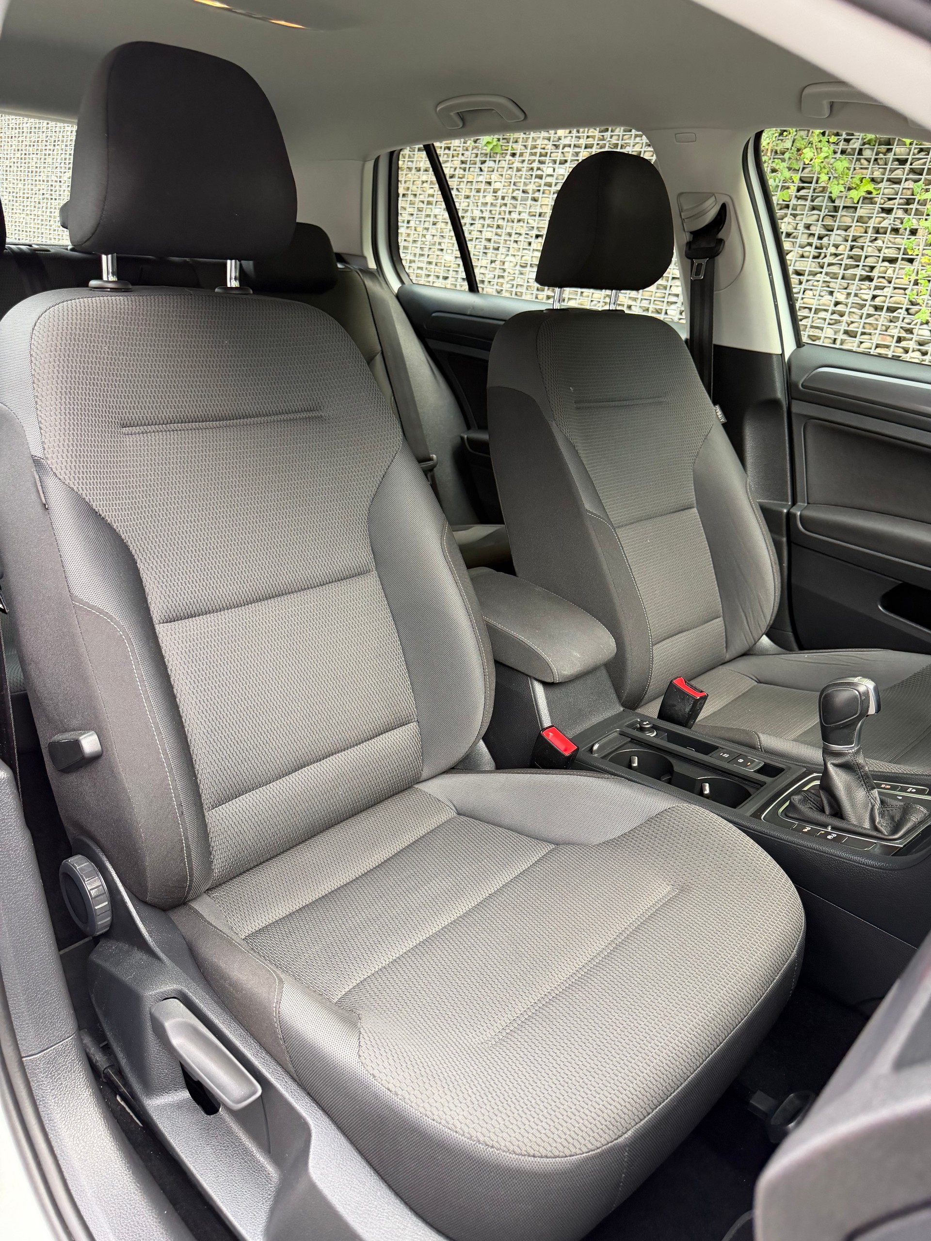 VW Golf 1.5 TSI EVO Highline DSG Leasing ab 245.- 1 Jahr Garantie 3 Jahre Gratisservice-image-11