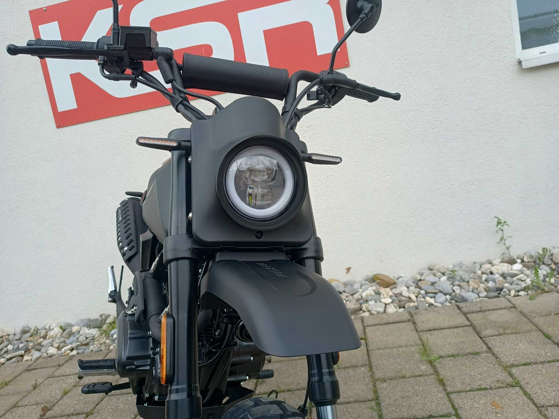 BRIXTON Crossfire 125 XS-image-5