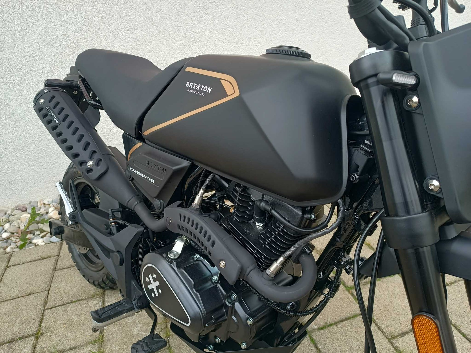 BRIXTON Crossfire 125 XS-image-7
