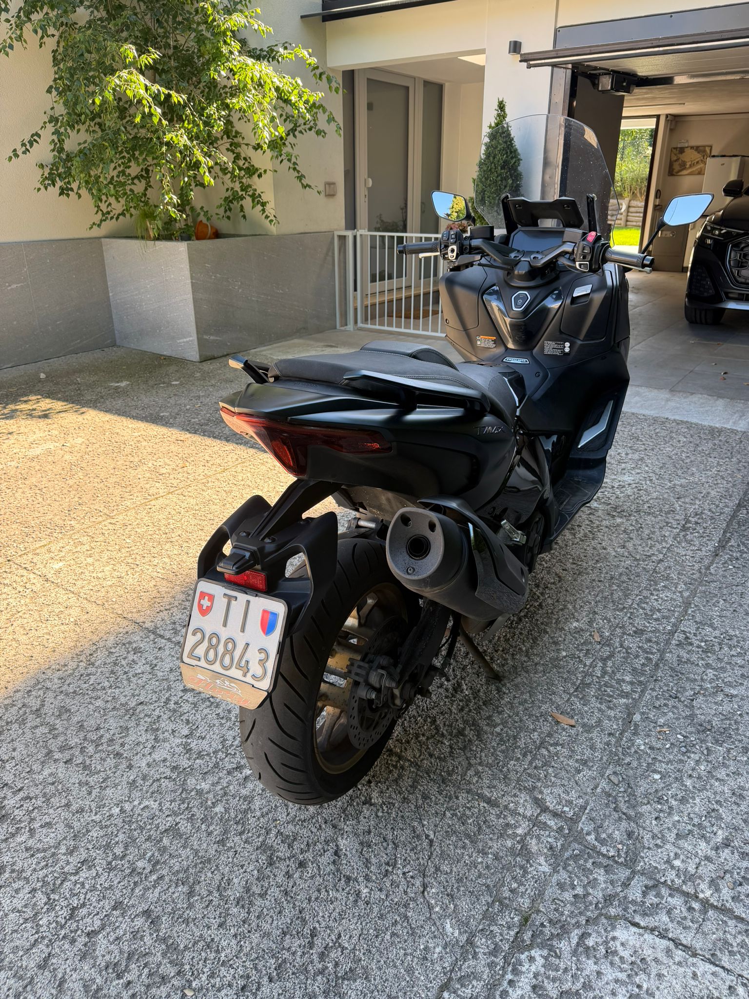 YAMAHA T-MAX Tech-Max XP 560-image-2
