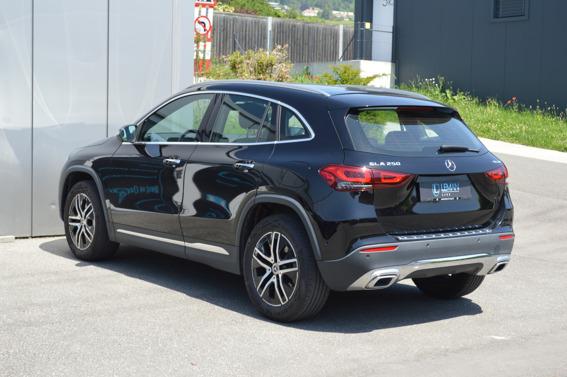 MERCEDES-BENZ GLA 250 4Matic Progressive 8G-DCT-image-6