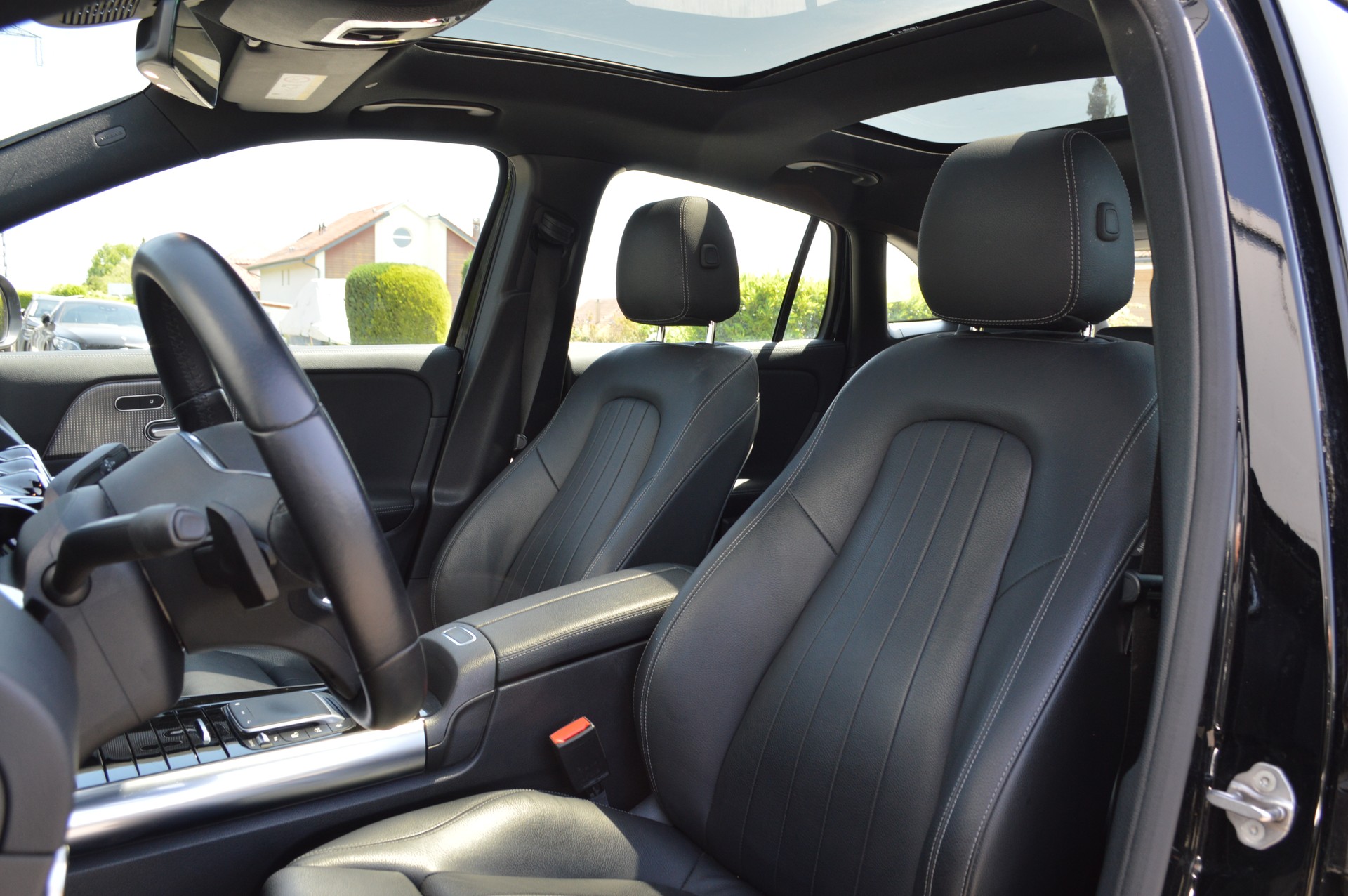MERCEDES-BENZ GLA 250 4Matic Progressive 8G-DCT-image-9