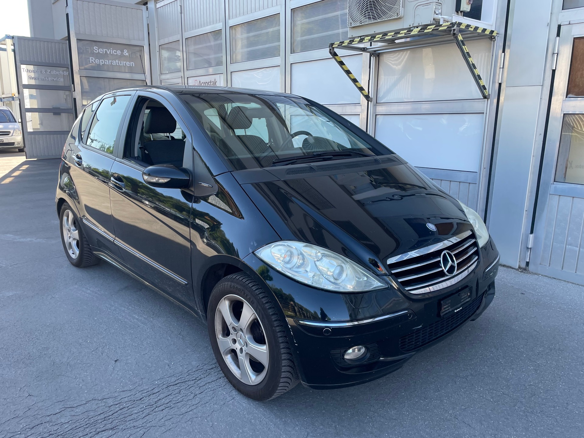 MERCEDES-BENZ A 150 Classic-showroom-element-3