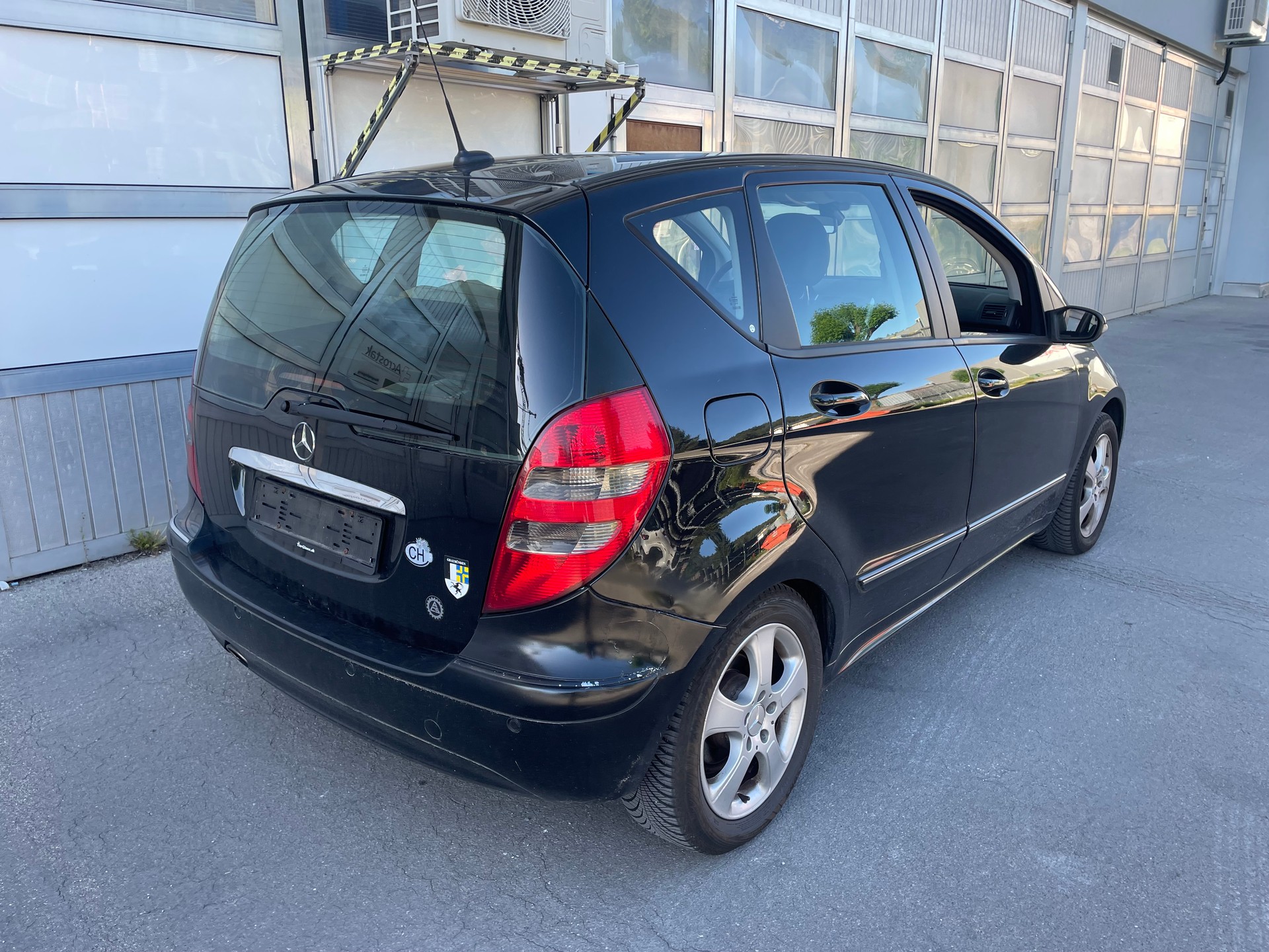 MERCEDES-BENZ A 150 Classic-showroom-element-2