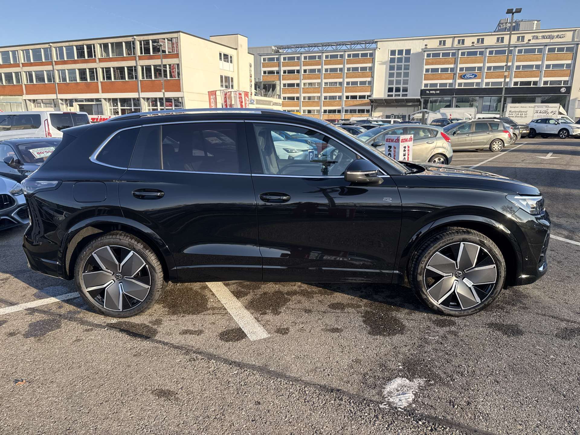 VW Tiguan 1.5 TSi evo2 mHEV R-Line DSG-Automat-image-9