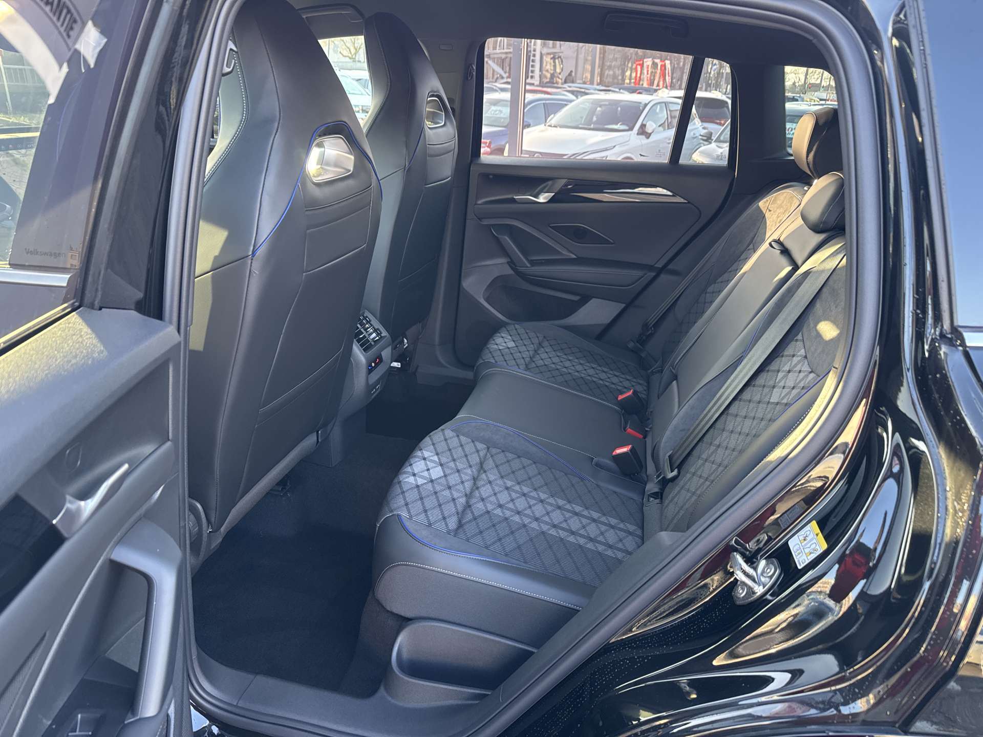 VW Tiguan 1.5 TSi evo2 mHEV R-Line DSG-Automat-image-5