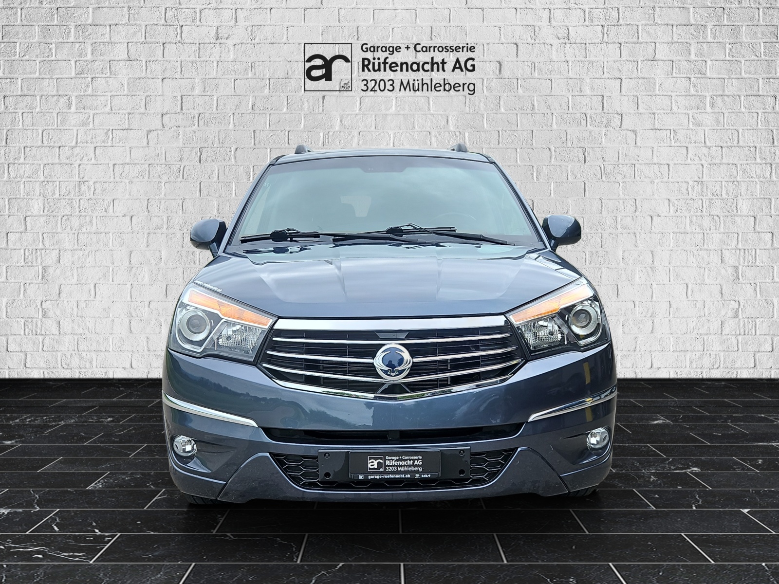 KGM-SsangYong Rodius SV 220 e-XDi 4WD Turismo-showroom-element-2