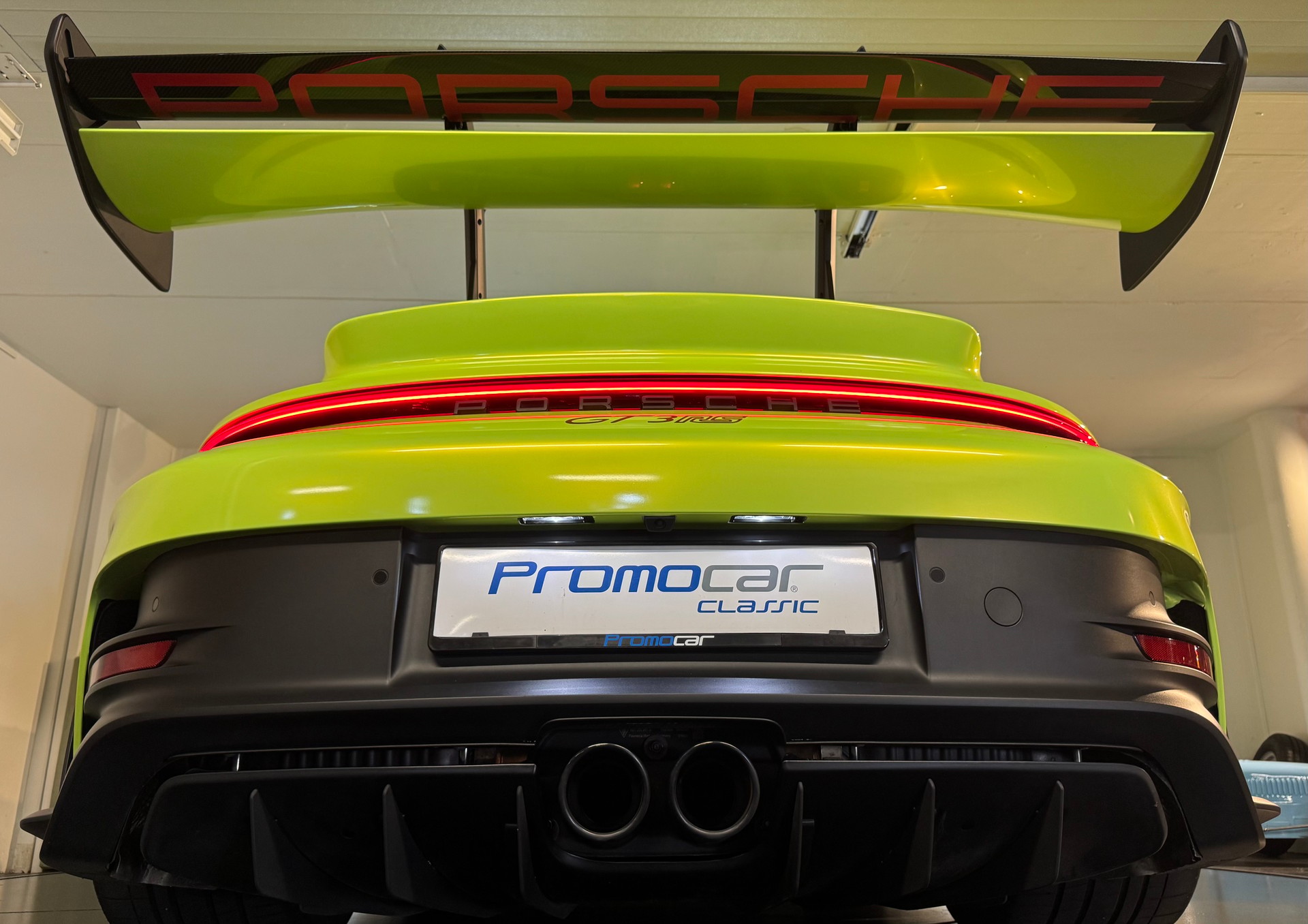 PORSCHE 911 GT3 RS-image-8